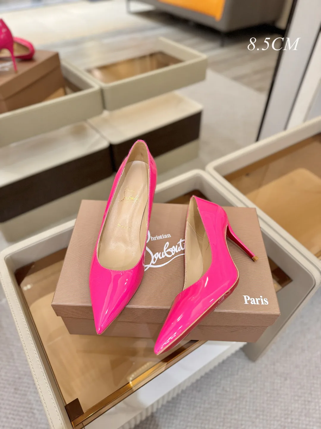 Туфли Женские Christian Louboutin 11079835