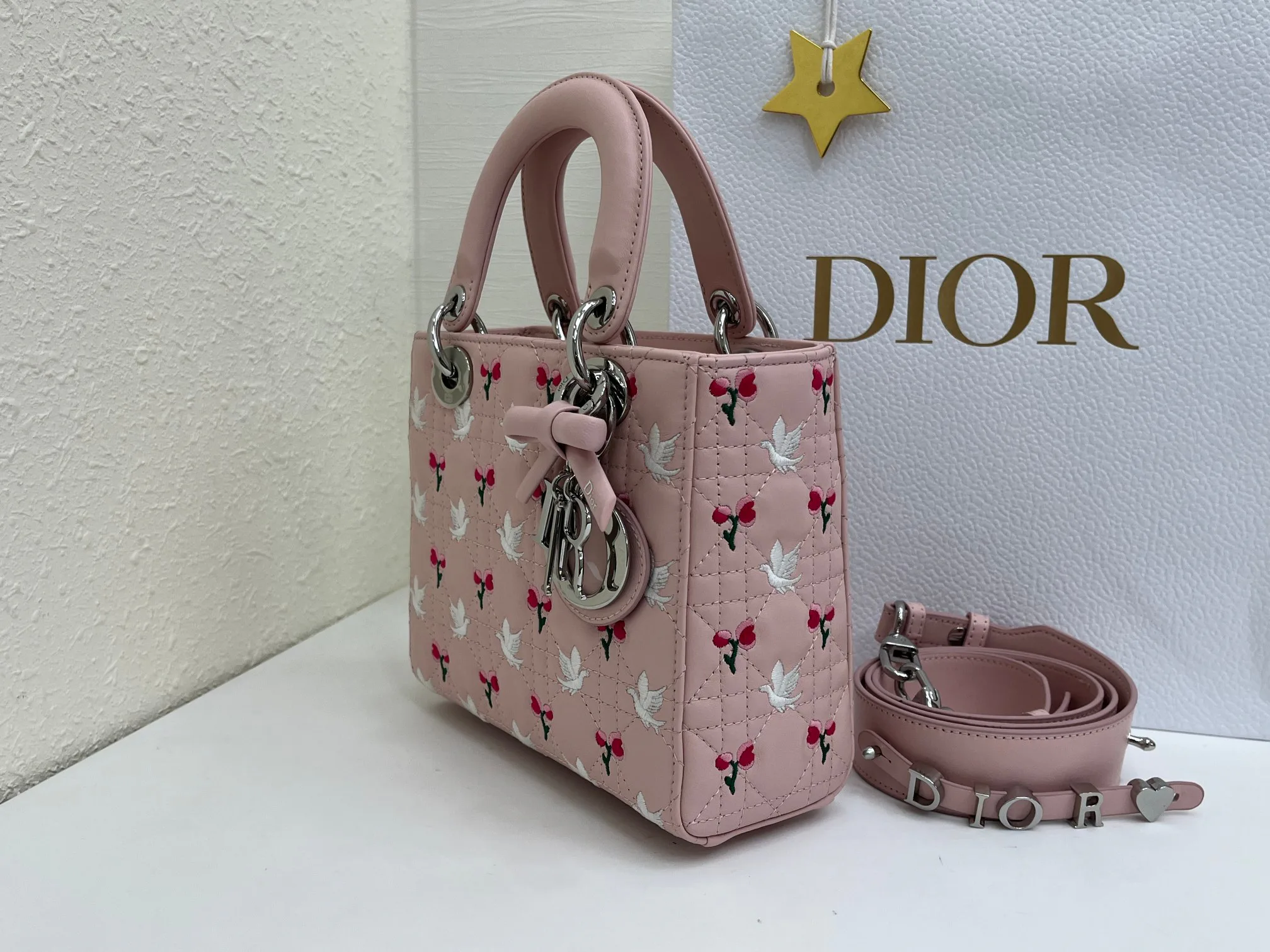 Классические Сумки Женские Christian Dior 17407068