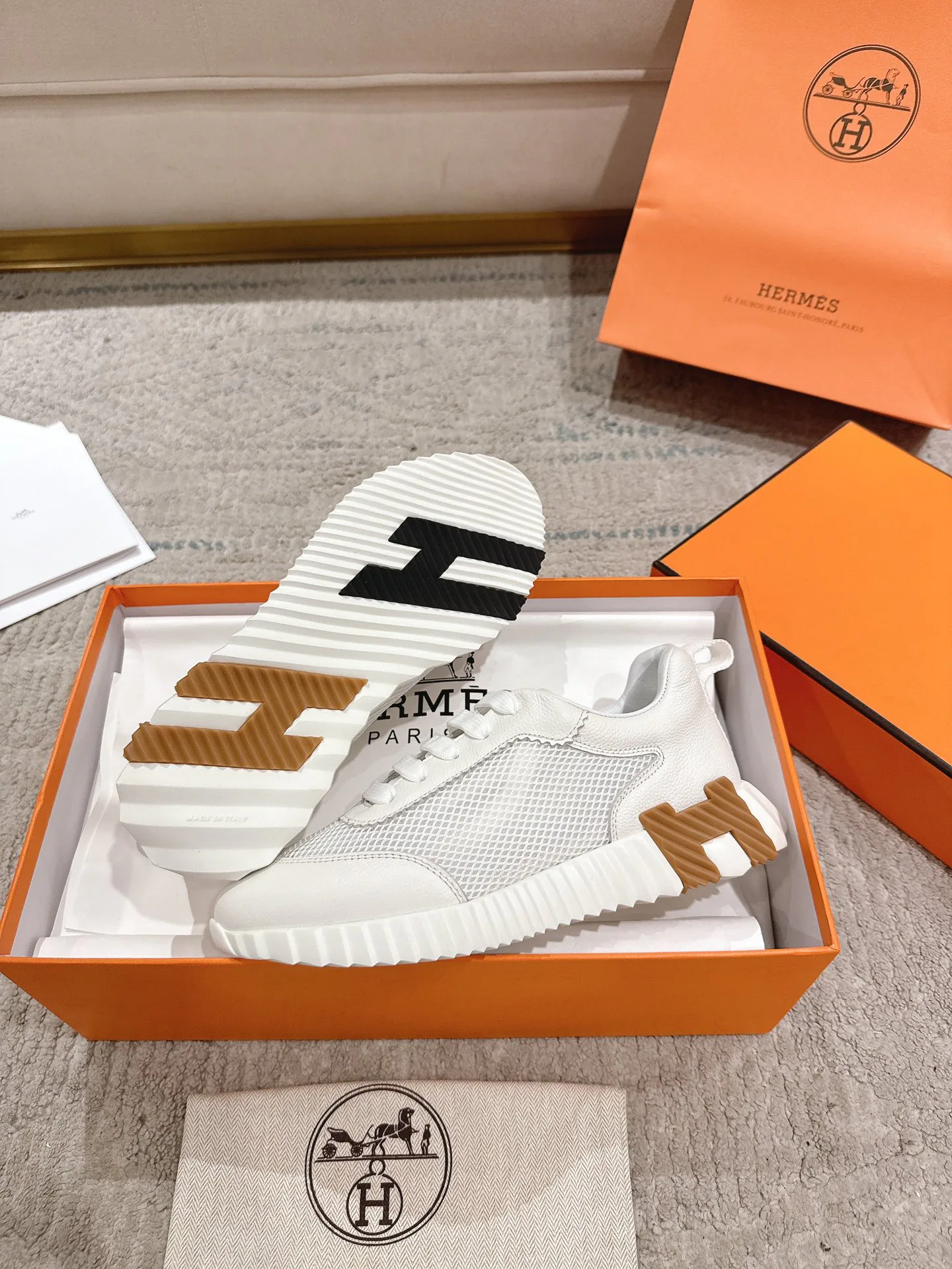 Кроссовки Женские Hermes 11738680