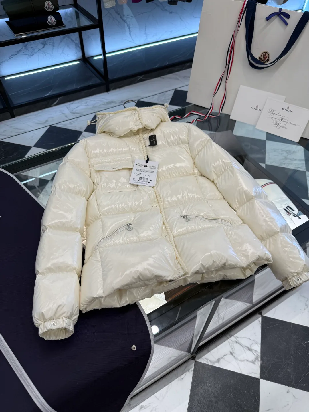 Куртки И Пуховики Женские Moncler 18741287