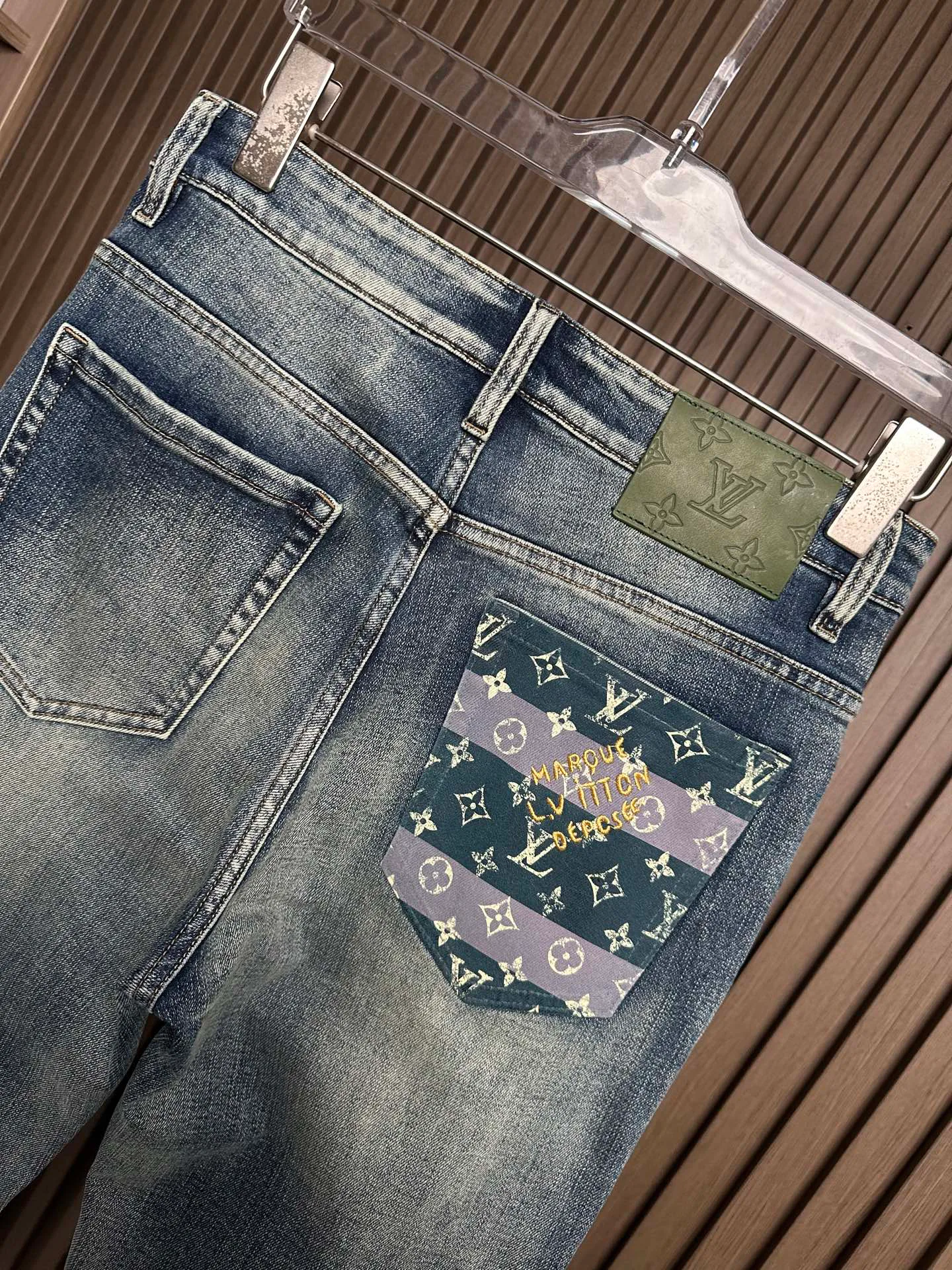 Джинсы Женские Louis Vuitton 12192794