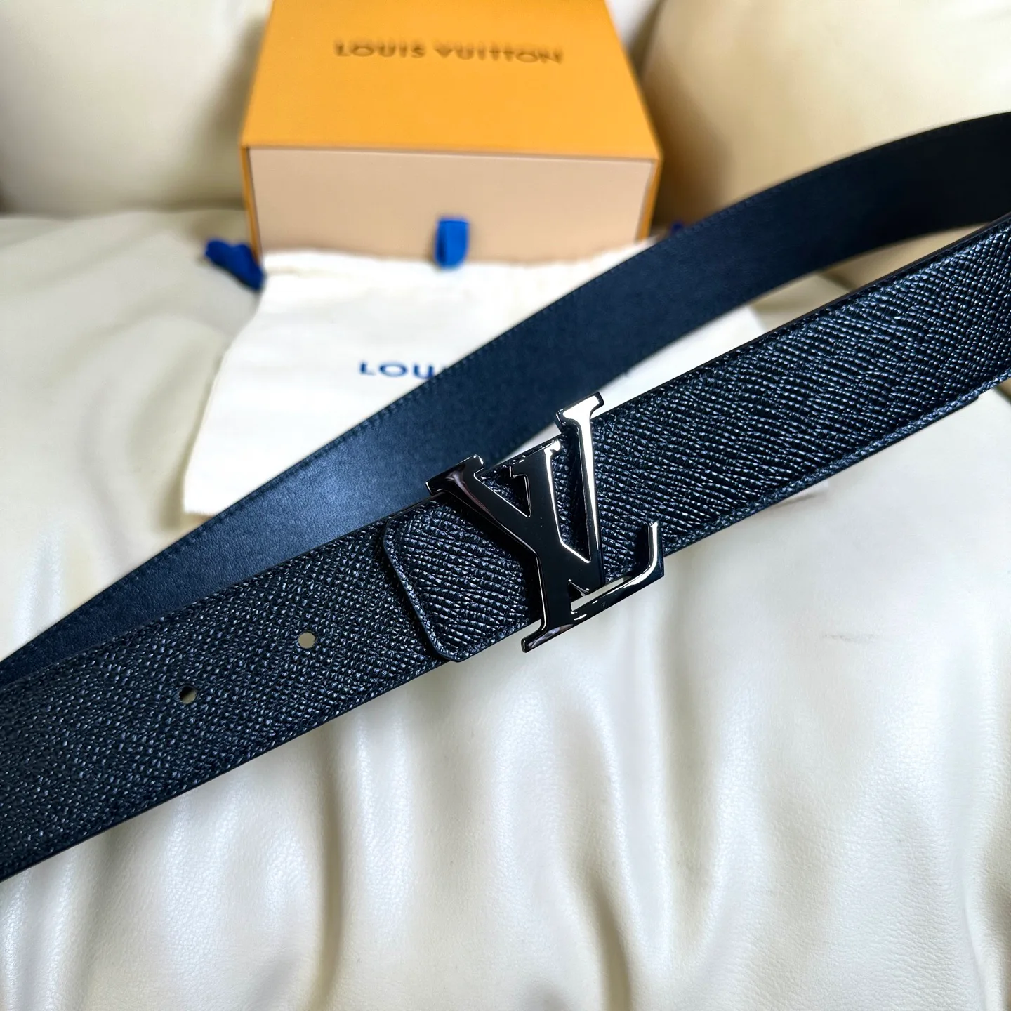 Ремни Louis Vuitton 11248619