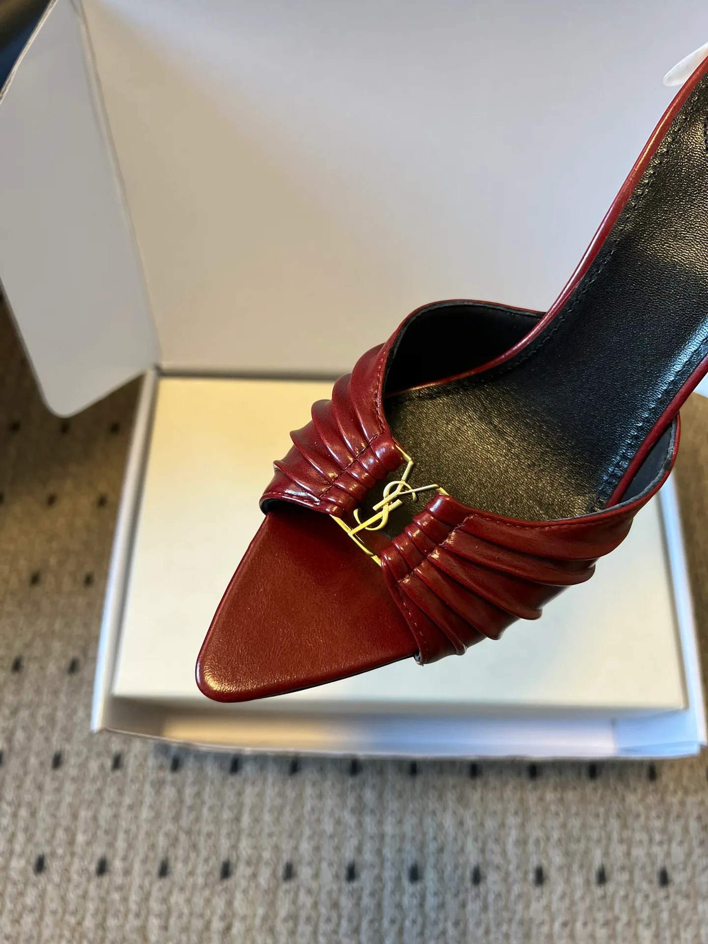 Босоножки Женские Saint Laurent 10835435