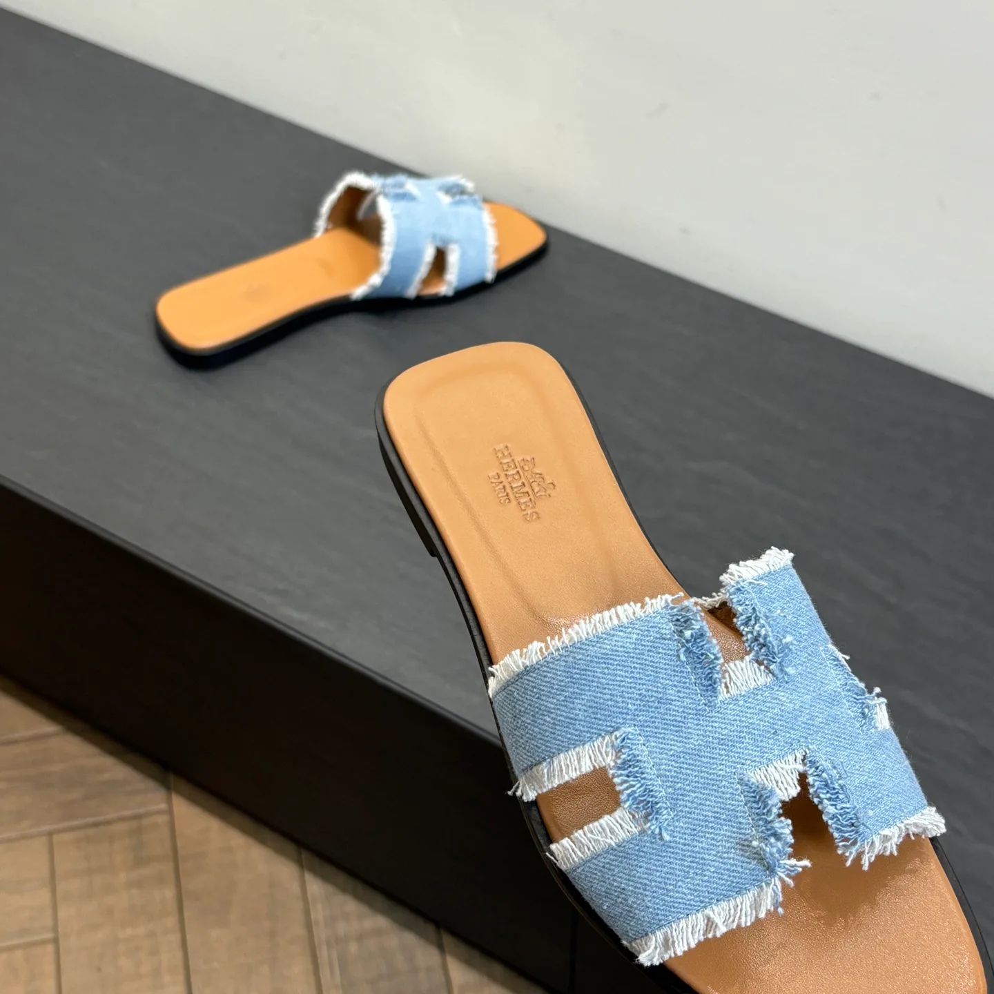 Шлепанцы Женские Hermes 1823106