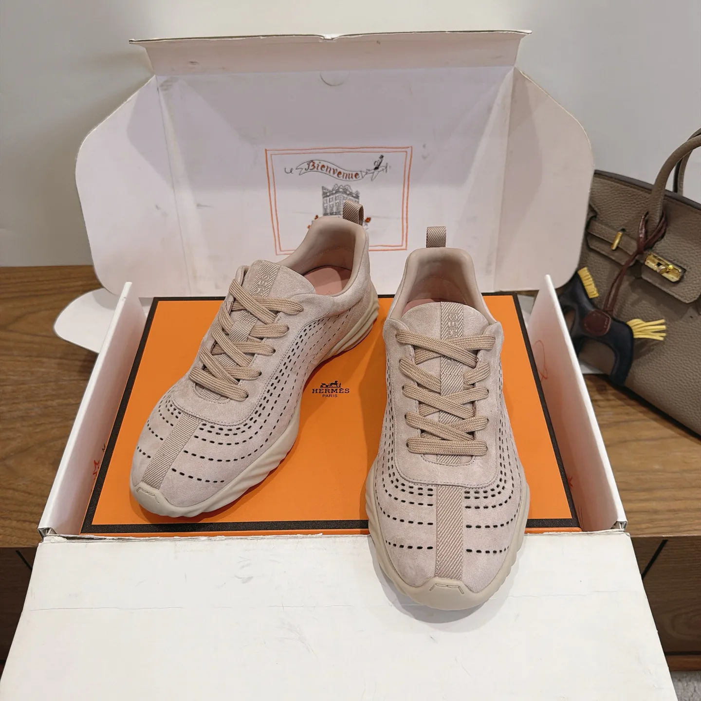 Кроссовки Женские Hermes 18230948
