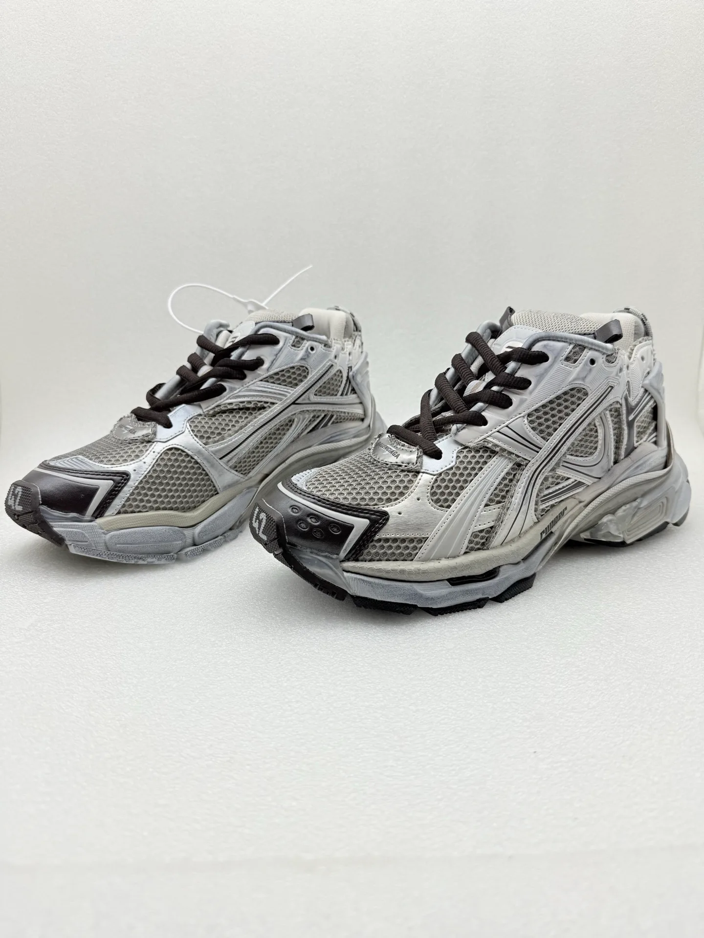 Кроссовки Женские Balenciaga 18589193