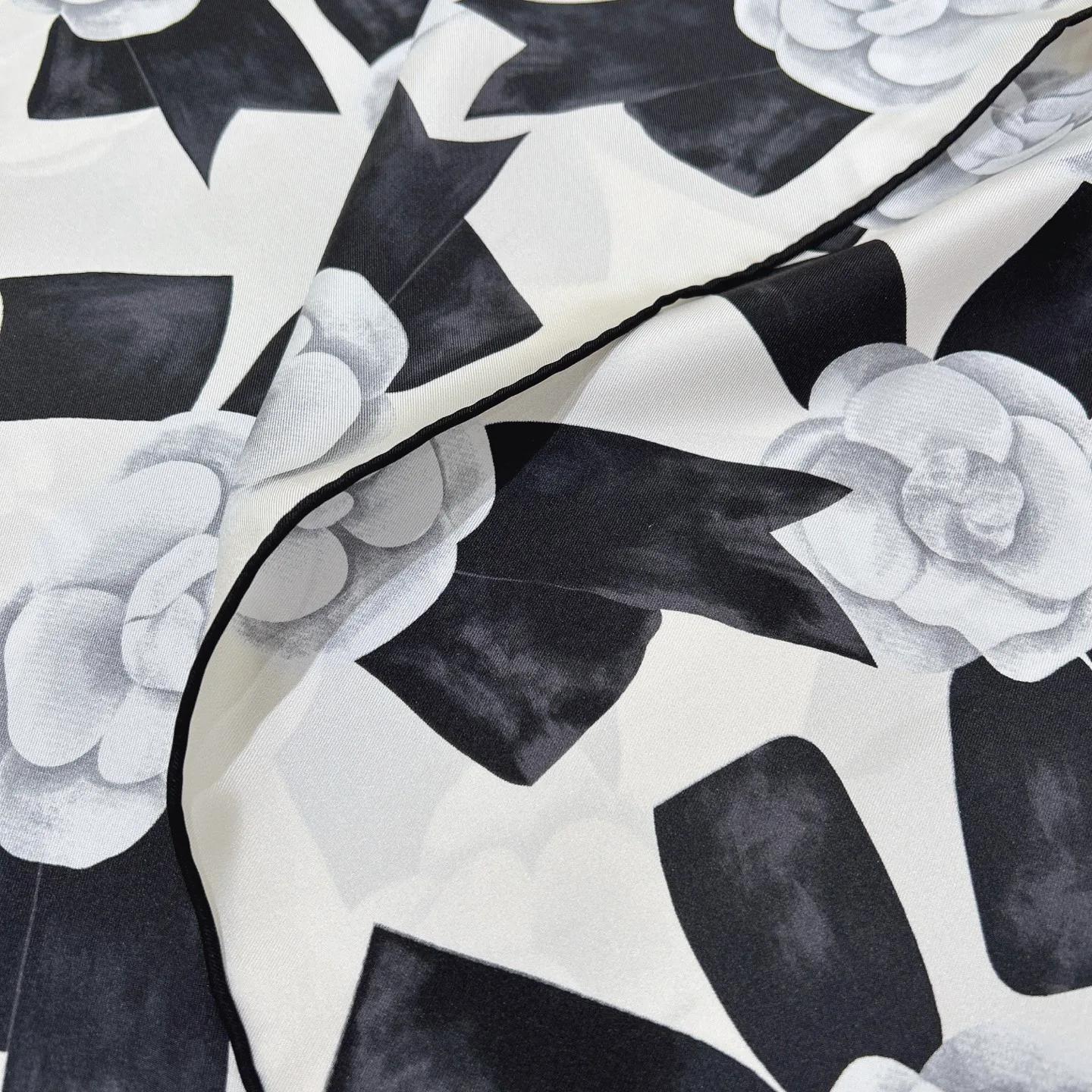 Платки Chanel 11662688