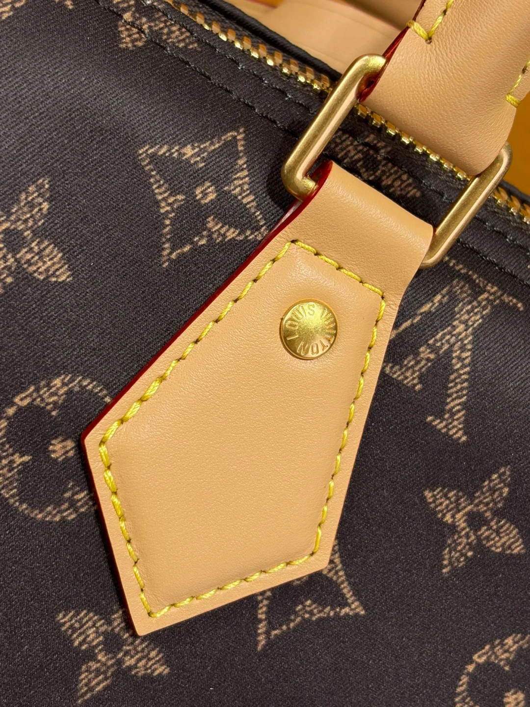 Классические Сумки Женские Louis Vuitton 18170497