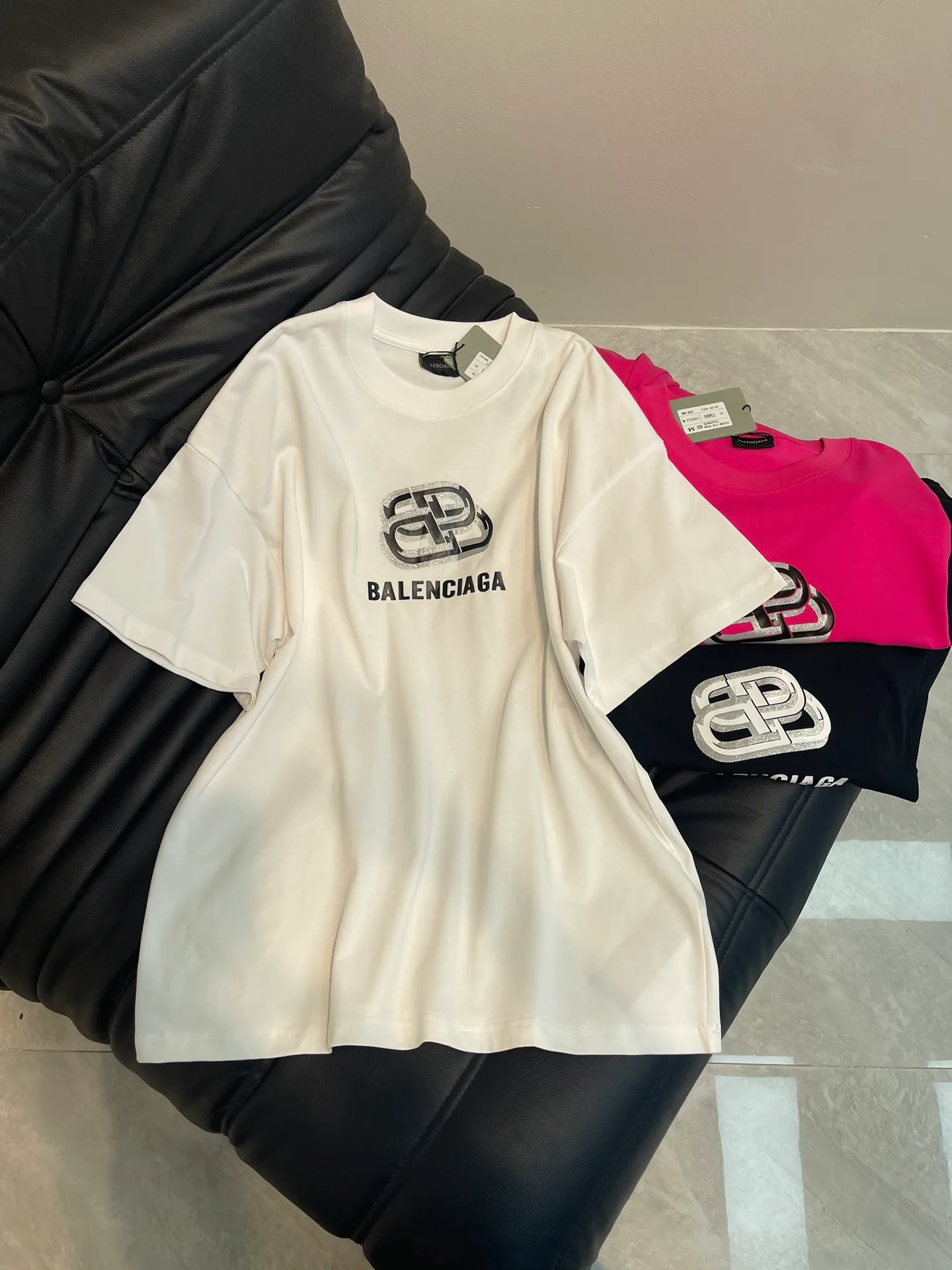 Футболки Женские Balenciaga 35472