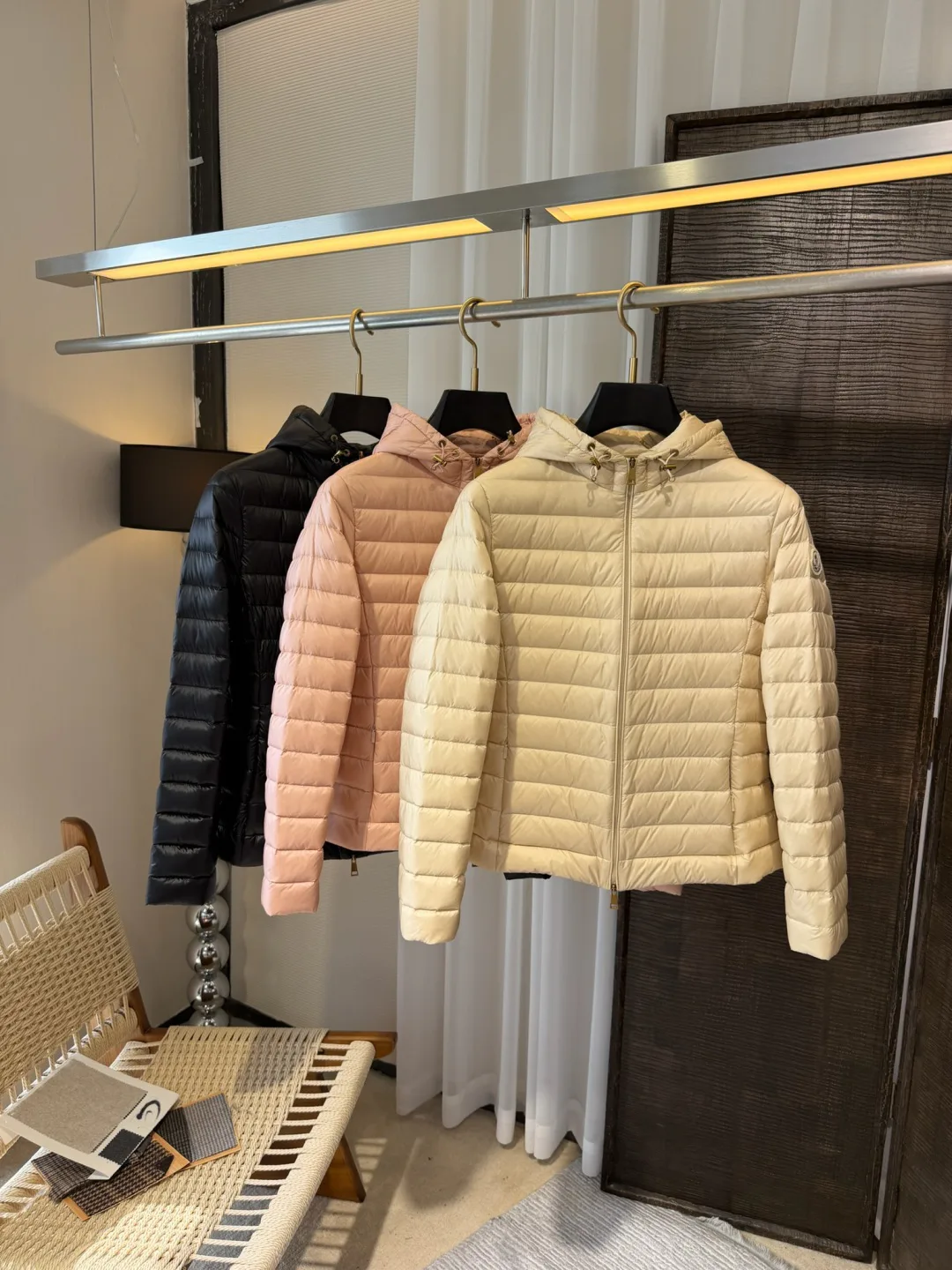 Куртки И Пуховики Женские Moncler 19602219