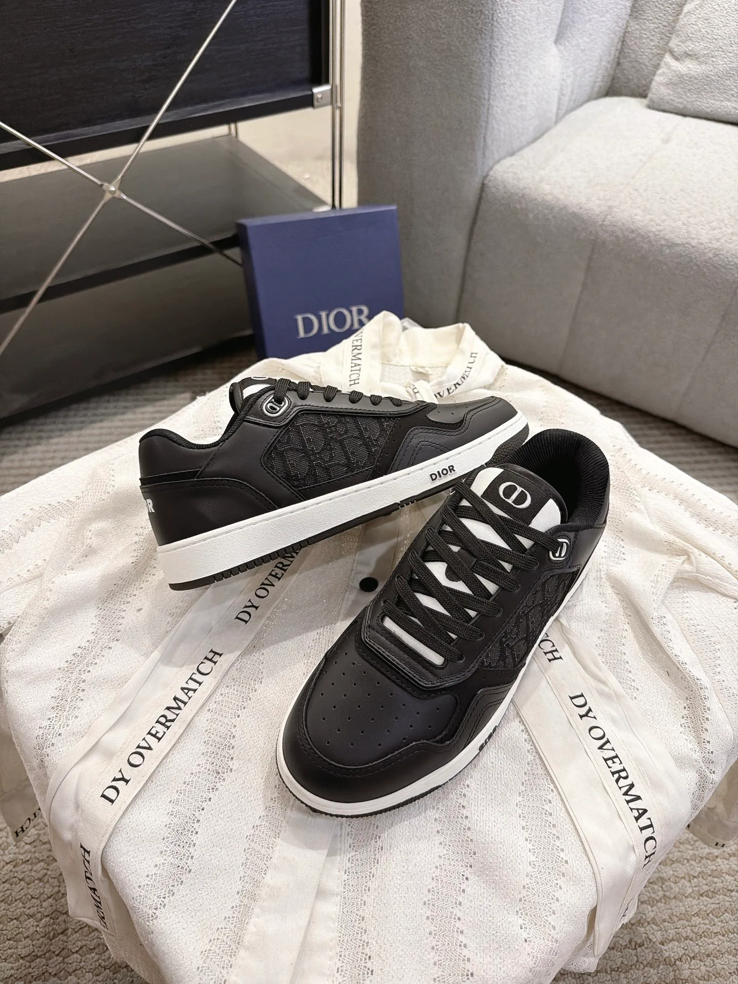 Кроссовки Женские Christian Dior 18233126