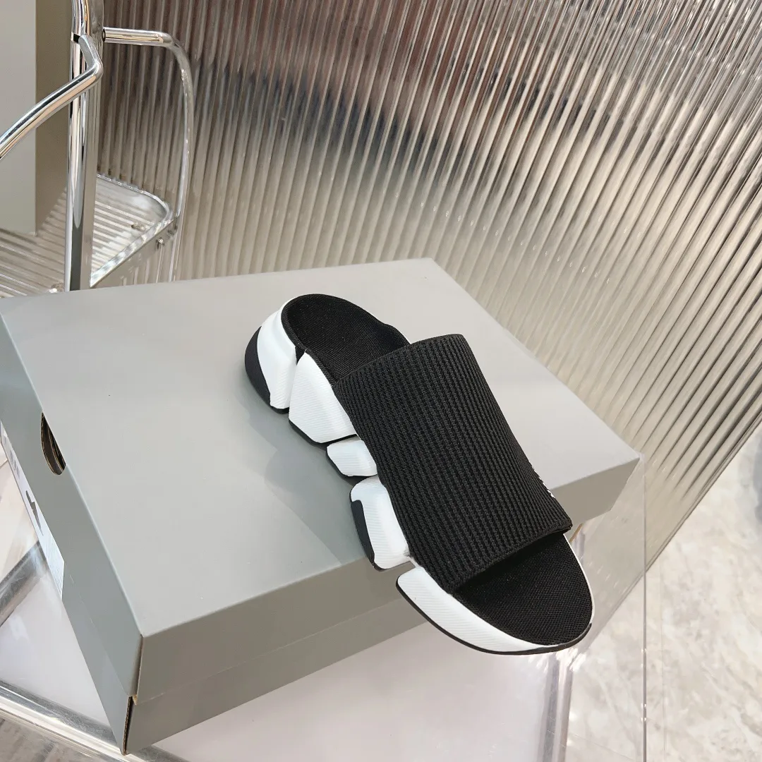 Шлепанцы Женские Balenciaga 17182657