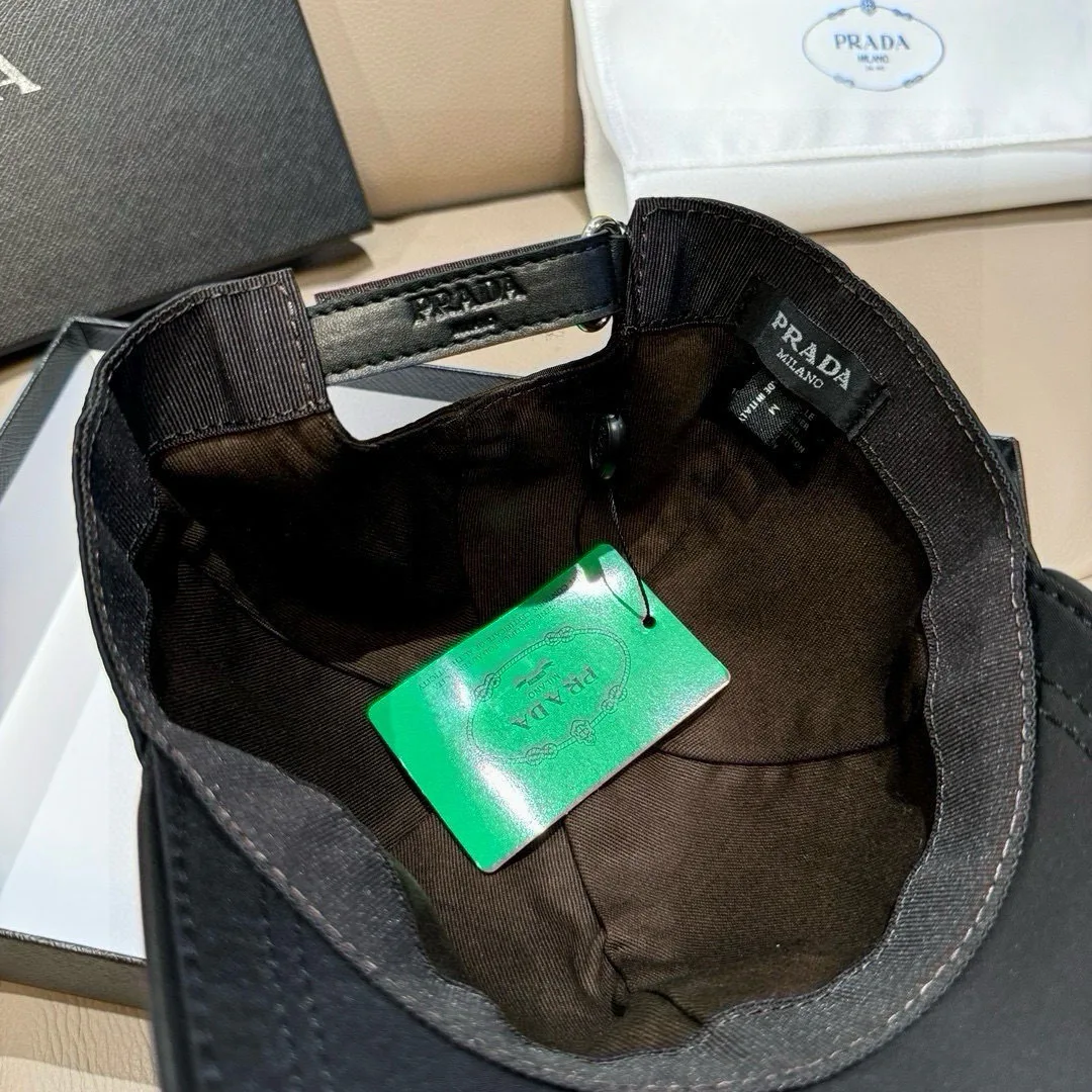 Головные Уборы Prada 17224557
