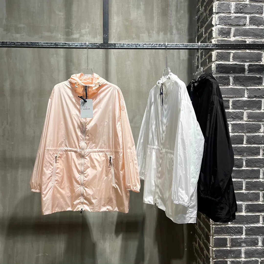 Куртки И Пуховики Женские Moncler 9735510