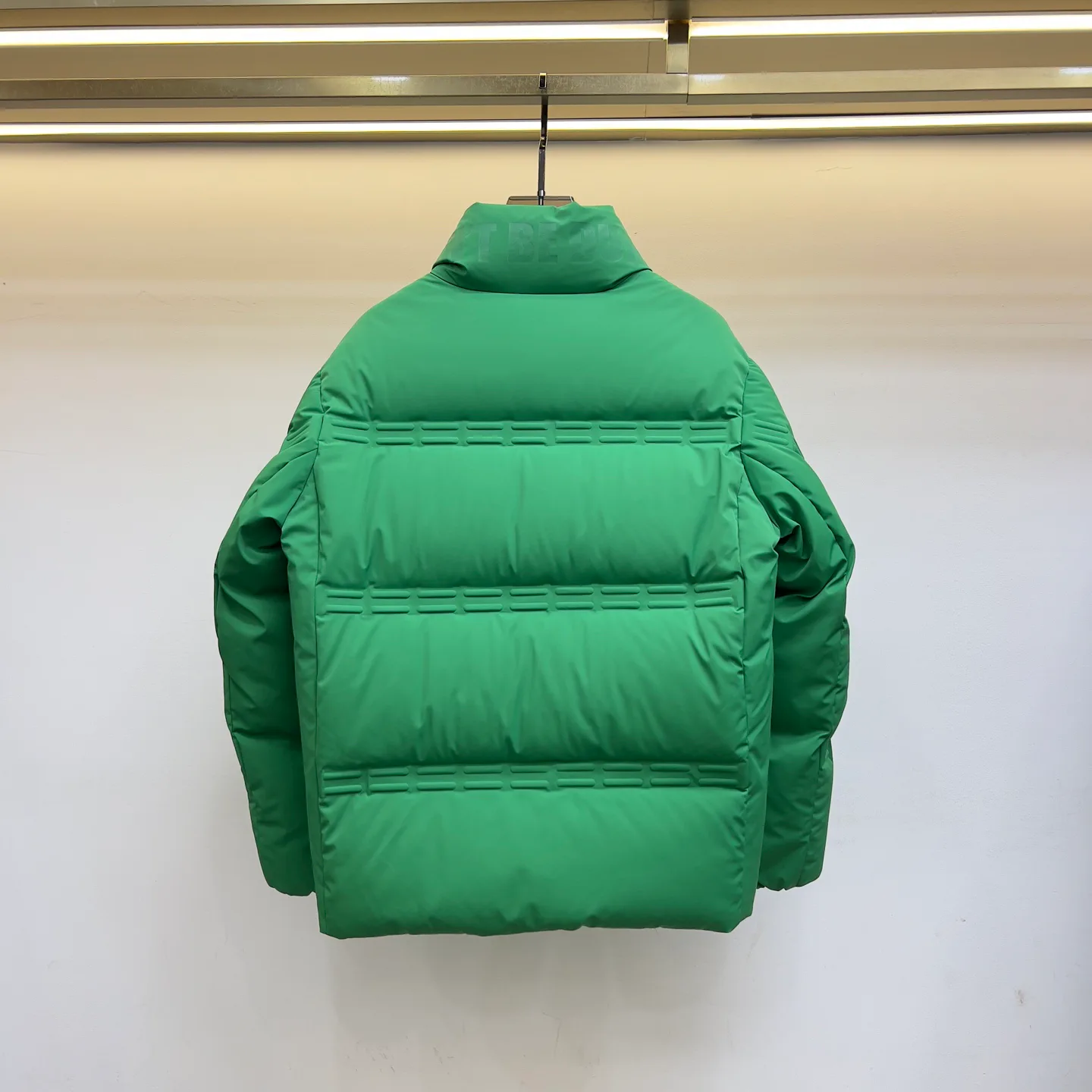 Куртки И Пуховики Женские Moncler 844081