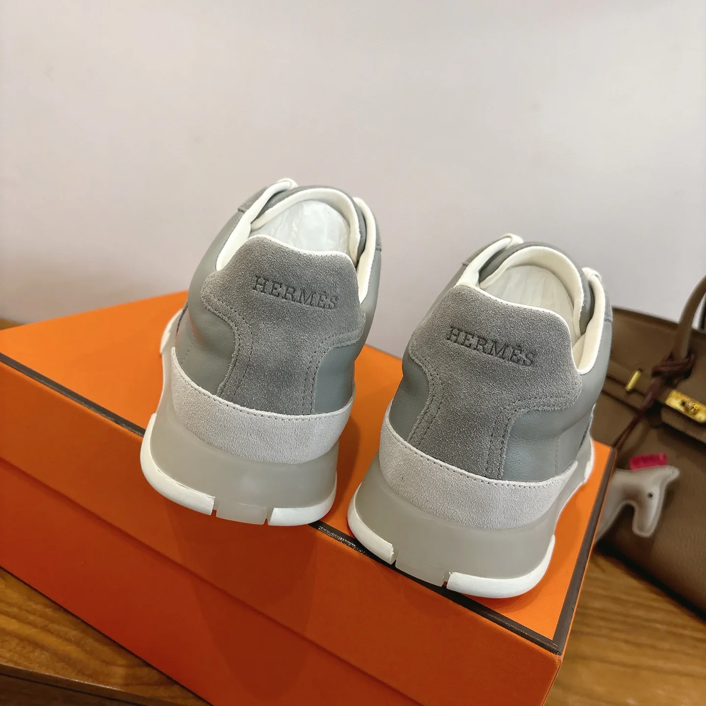 Кроссовки Женские Hermes 1886247