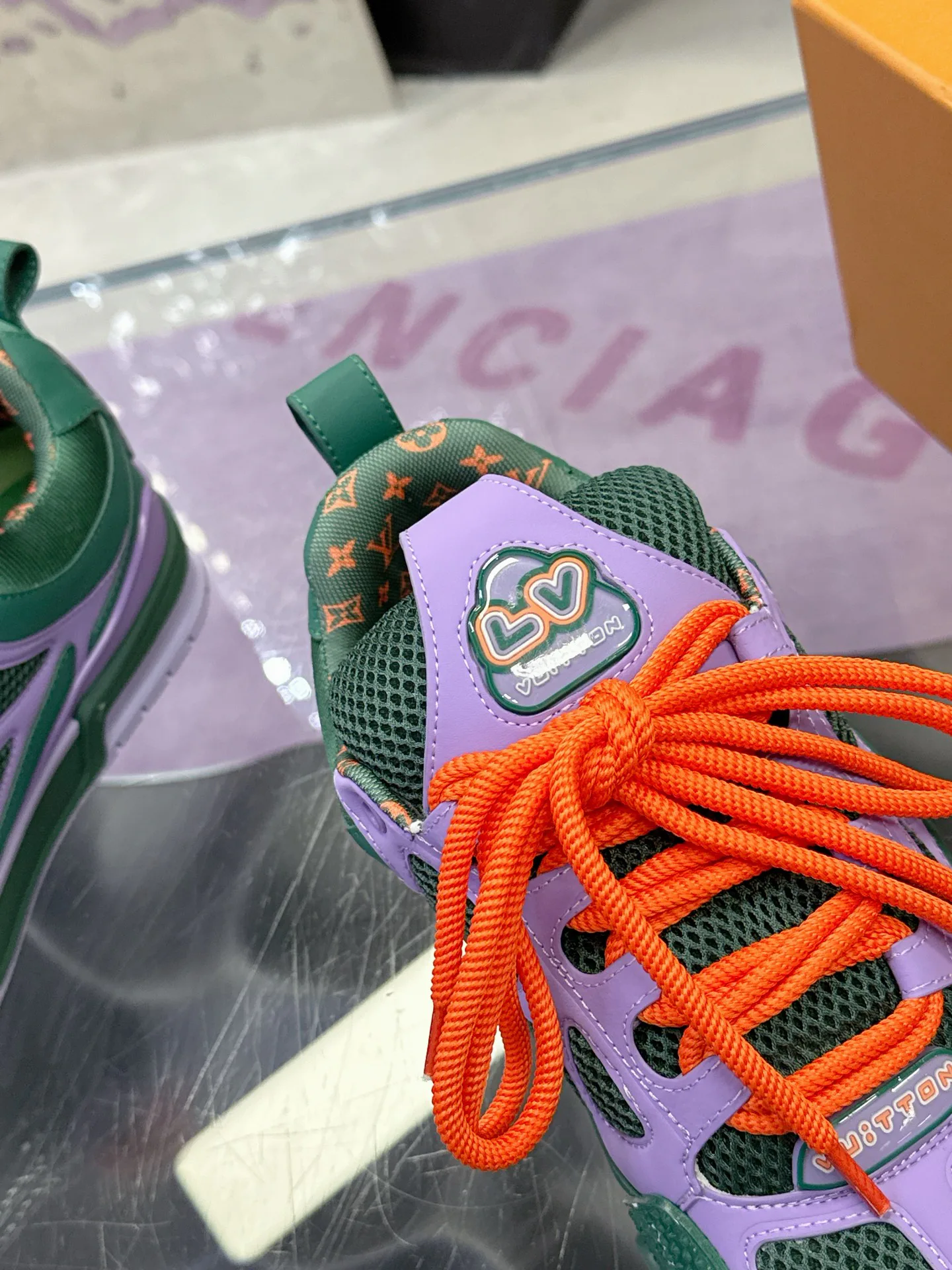 Кроссовки Женские Louis Vuitton 1874707