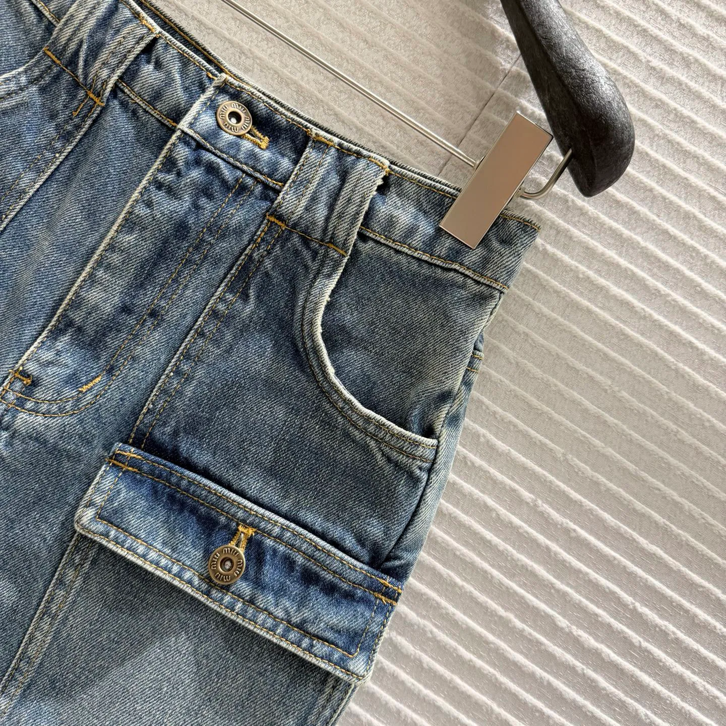 Шорты Женские Miu Miu 11400164