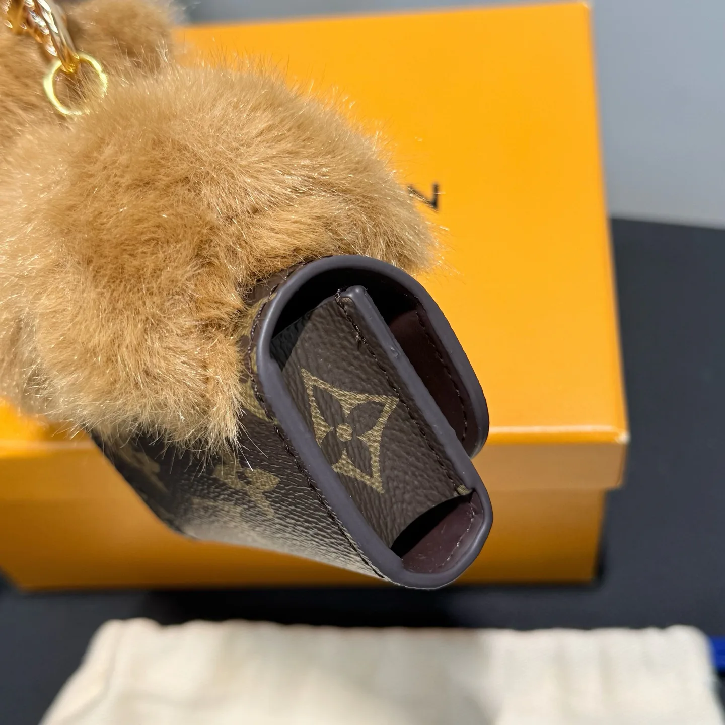 Ключницы Louis Vuitton 17886412