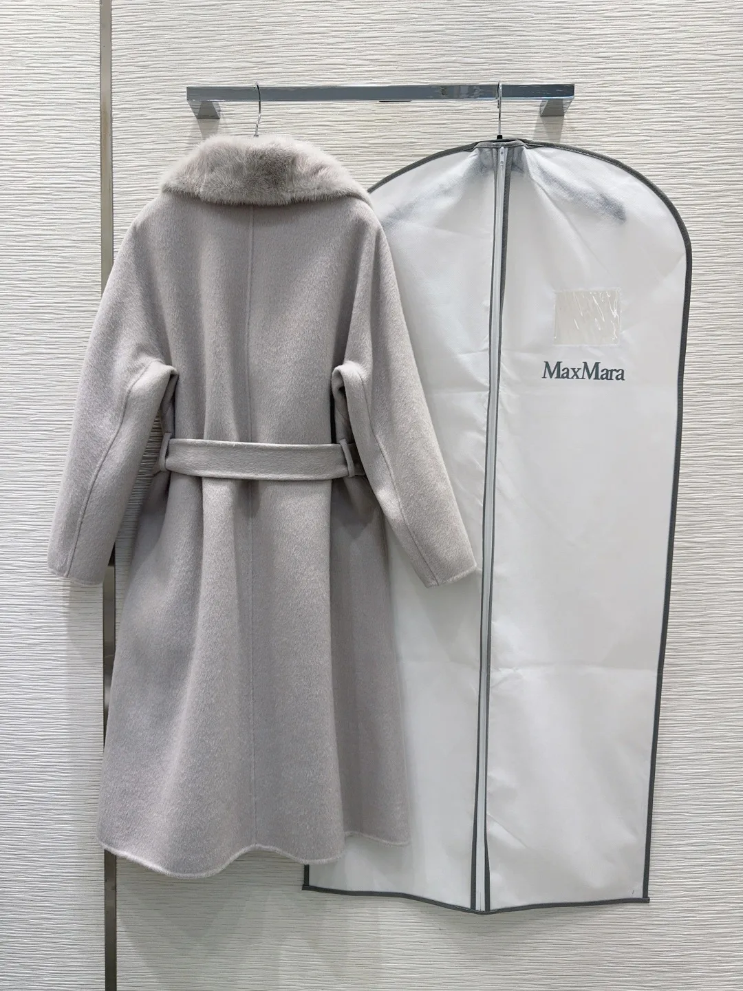 Пальто Женские Max Mara 18456292