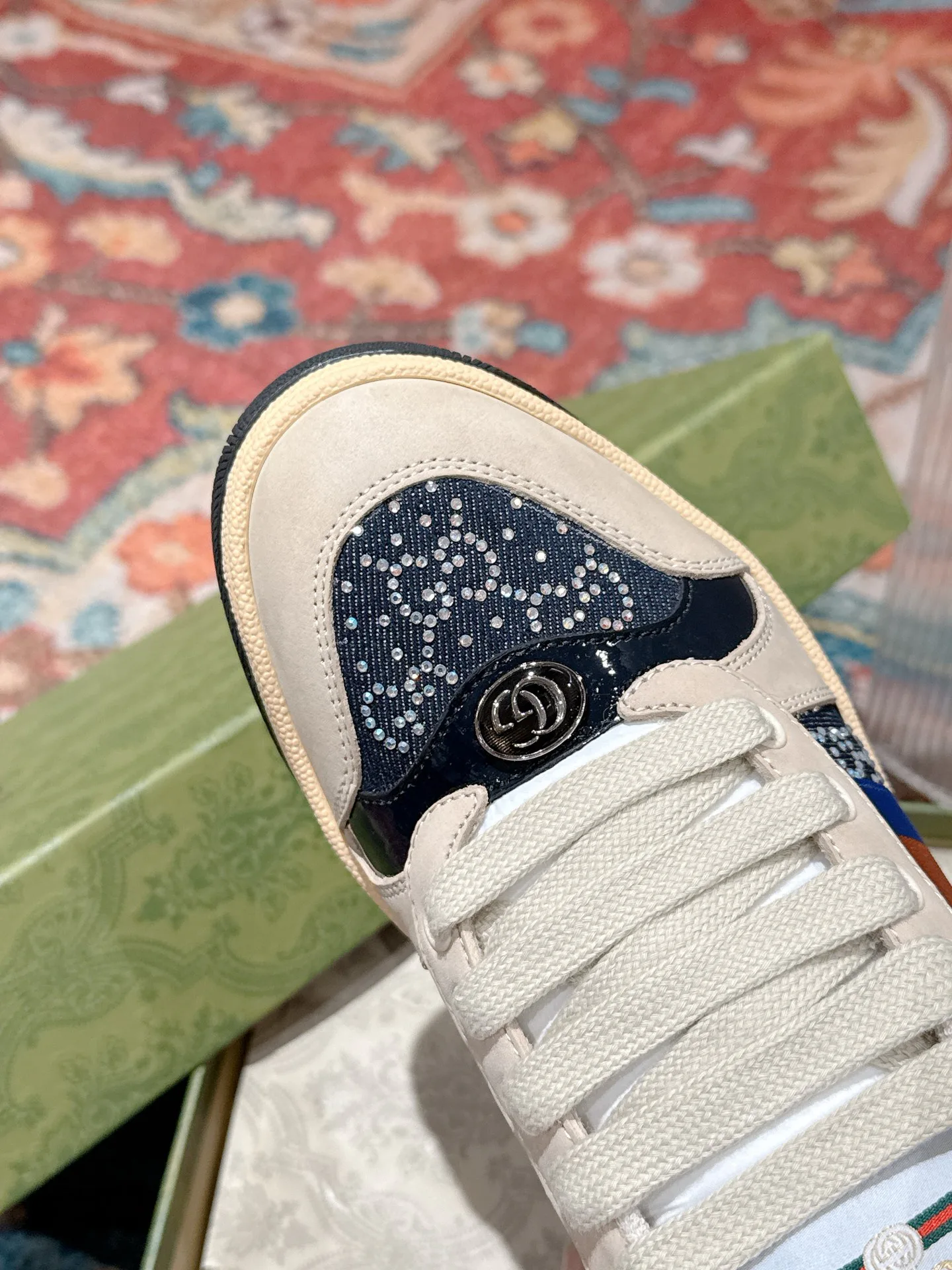 Кроссовки Женские Gucci 17956638