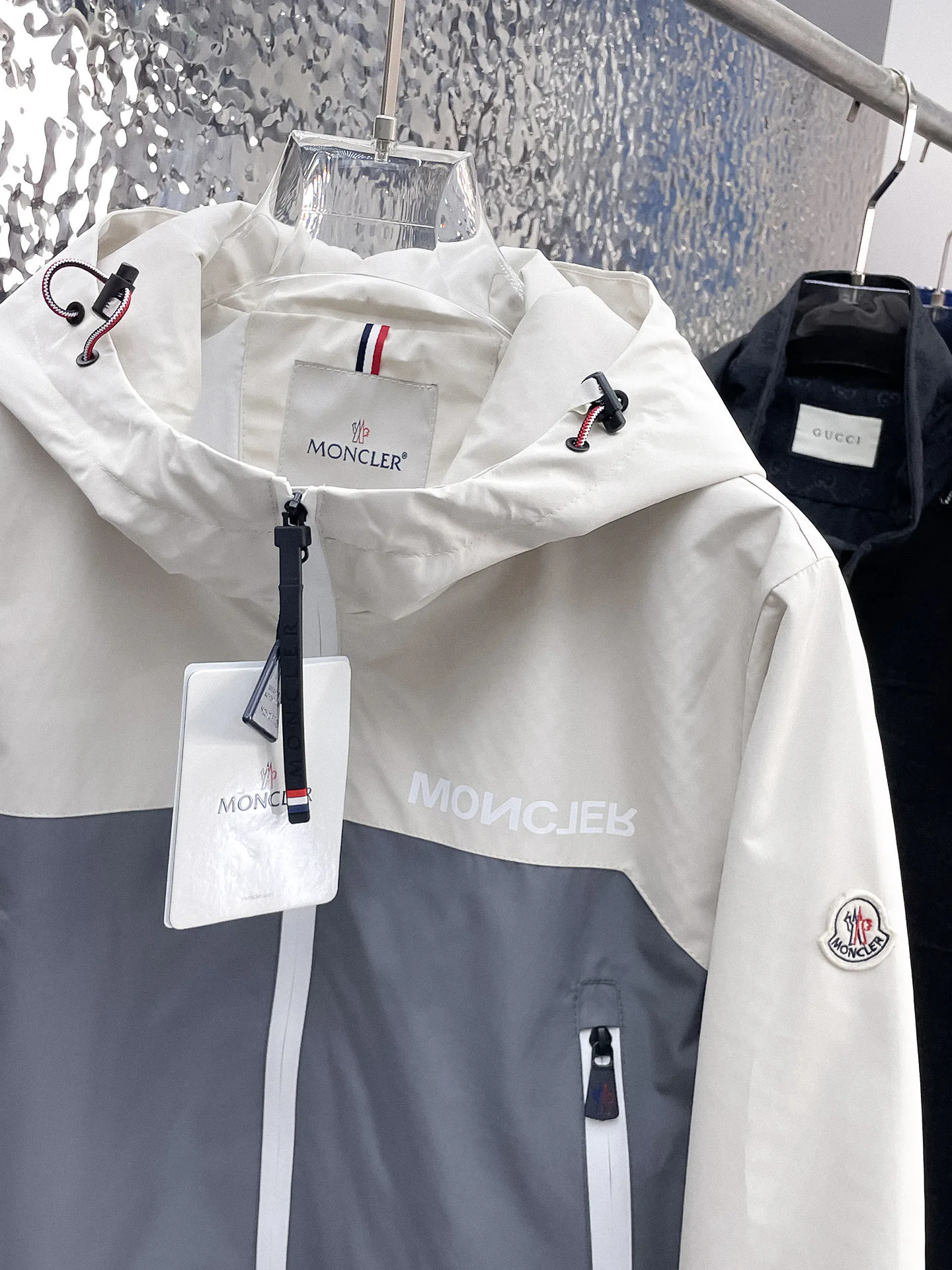 Куртки И Пуховики Мужские Moncler 9352302