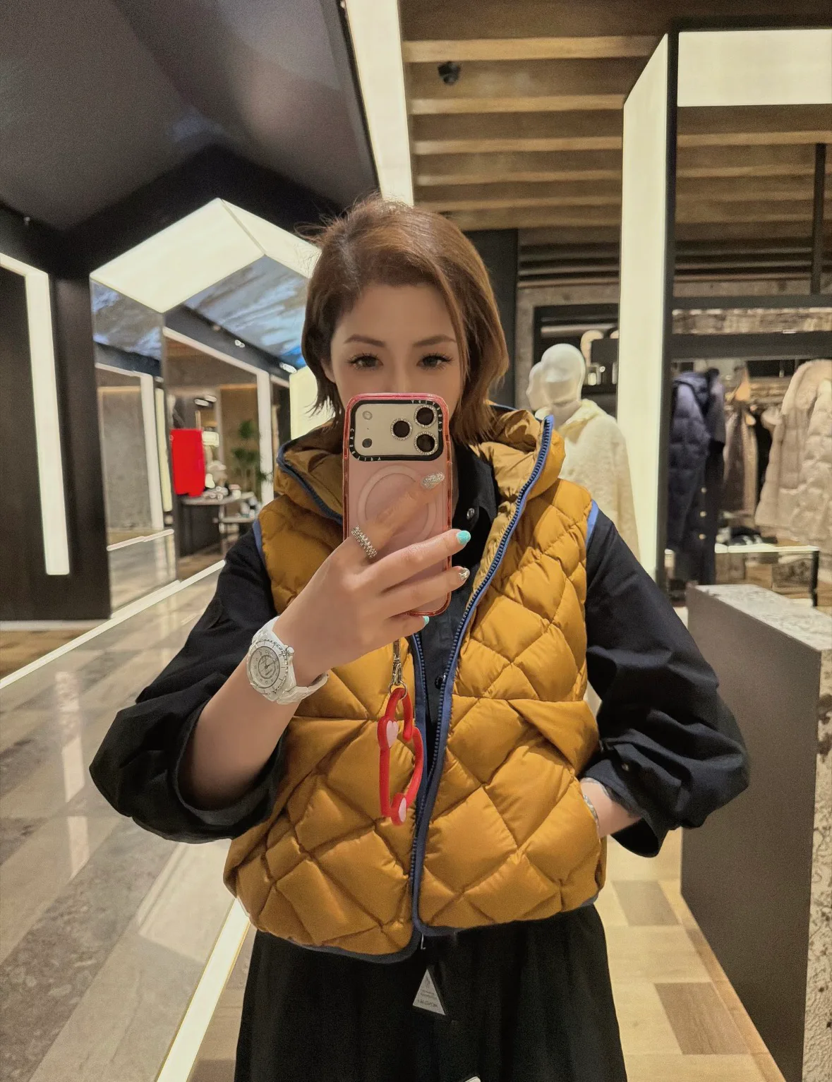 Жилеты Женские Moncler 18760349