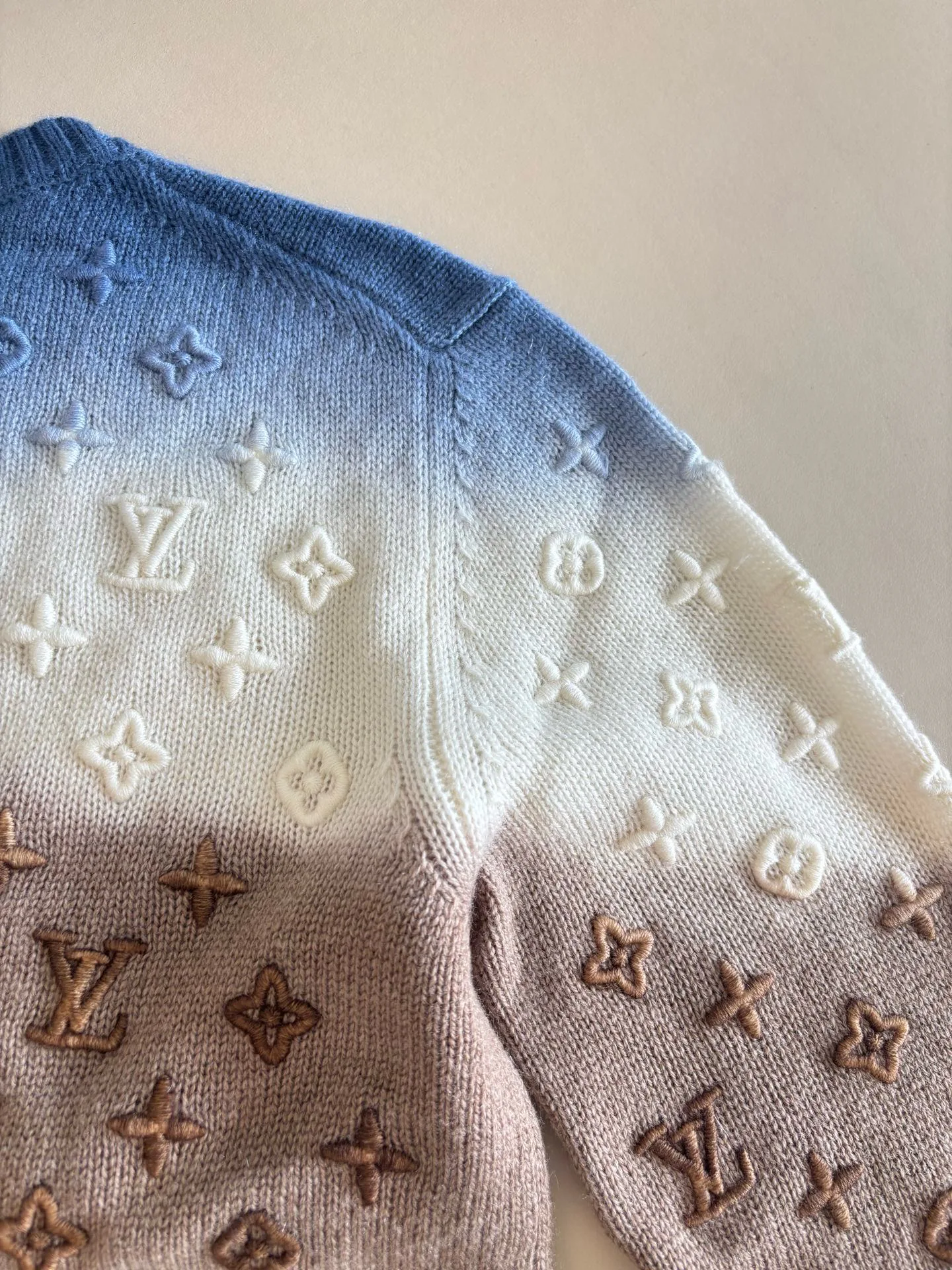 Джемперы И Свитеры Женские Louis Vuitton 17973375