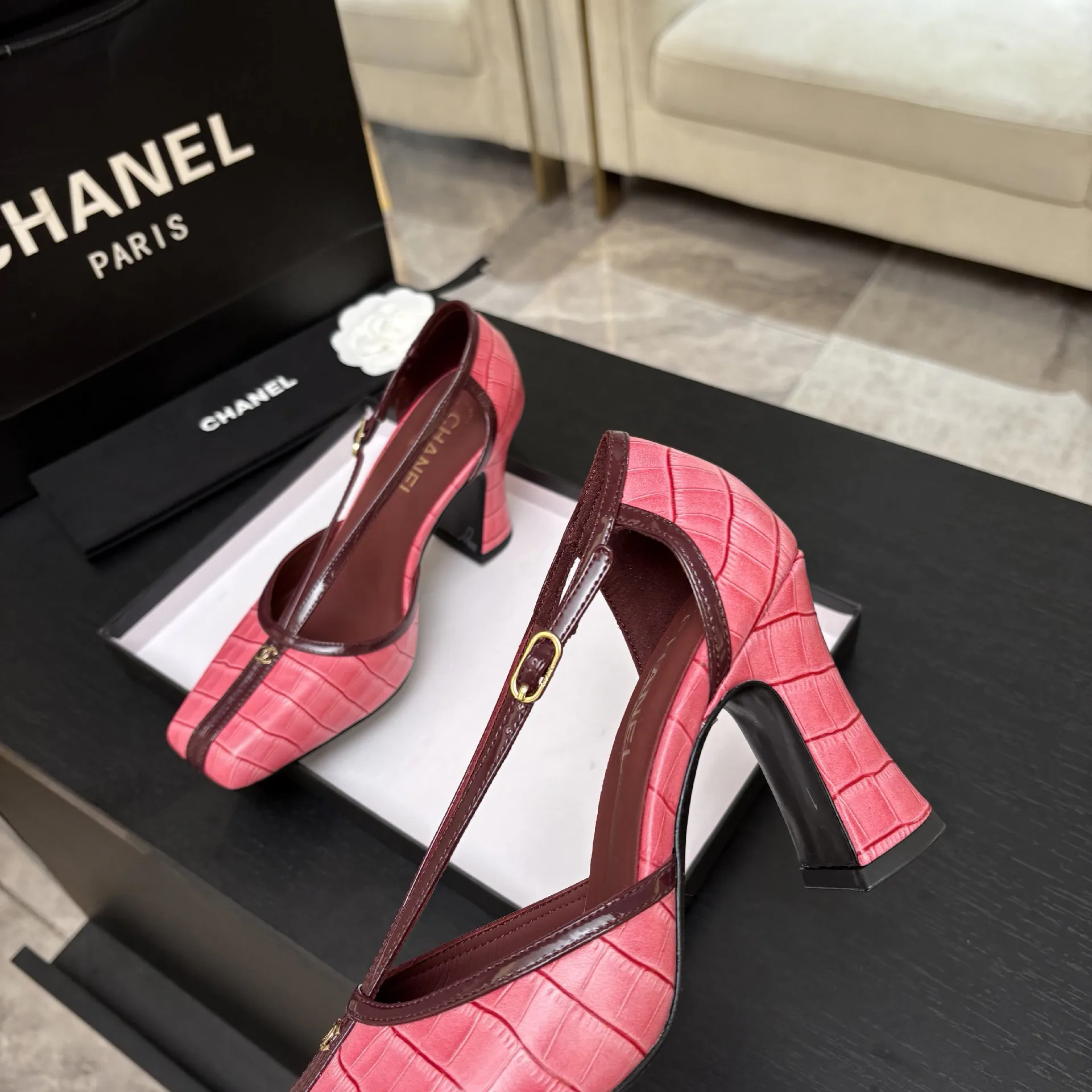 Босоножки Женские Chanel 19339295