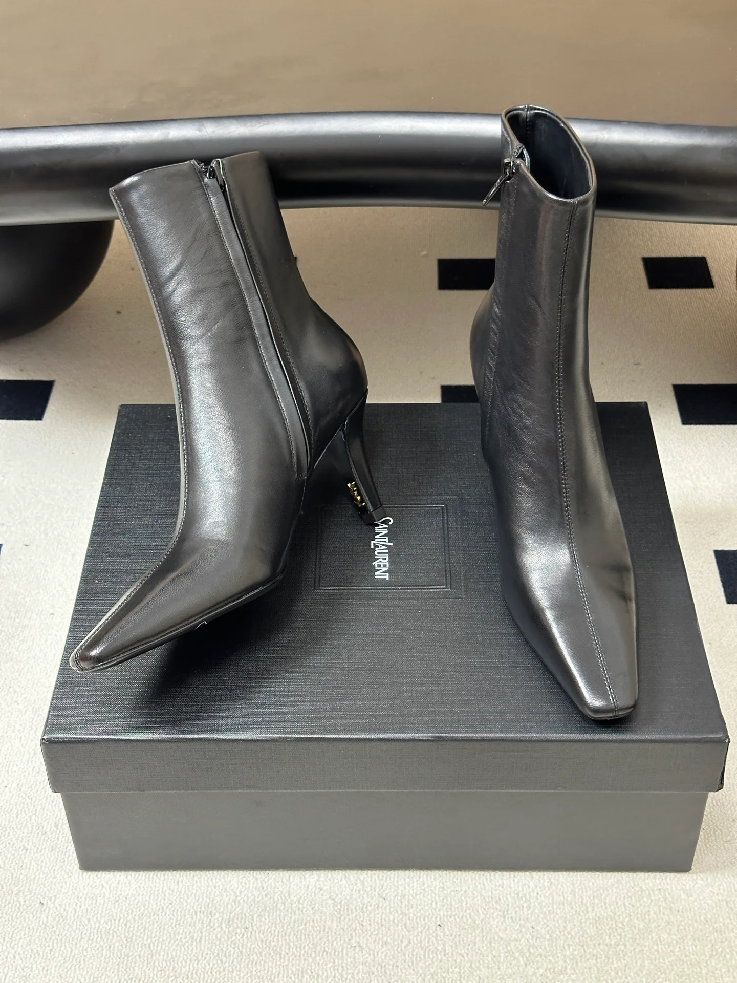 Ботильоны Женские Saint Laurent 18492620