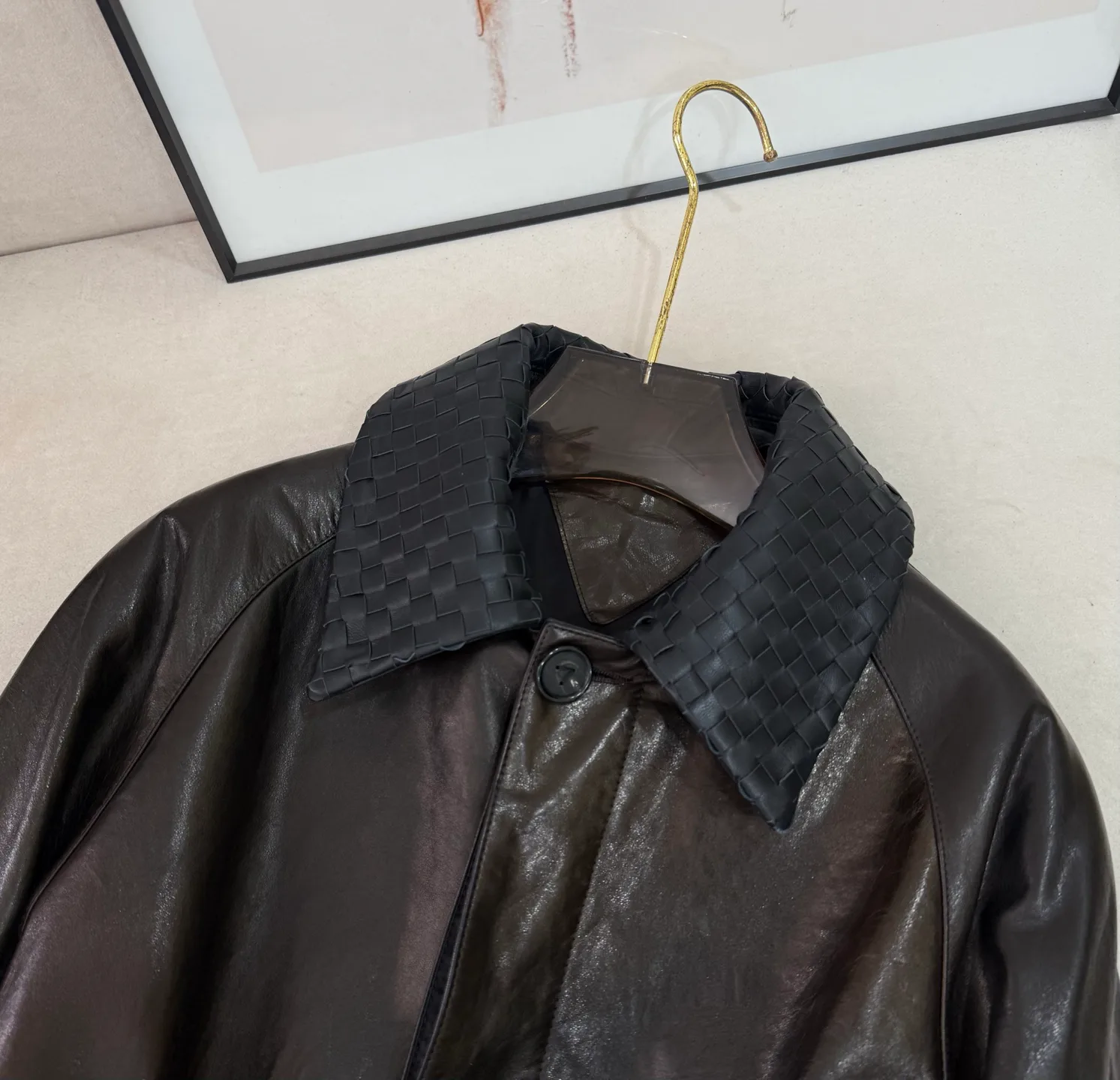 Кожаные Куртки И Дублёнки Женские Bottega Veneta 18259729