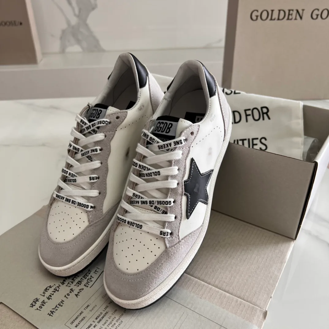 Кроссовки Женские Golden Goose 16995677