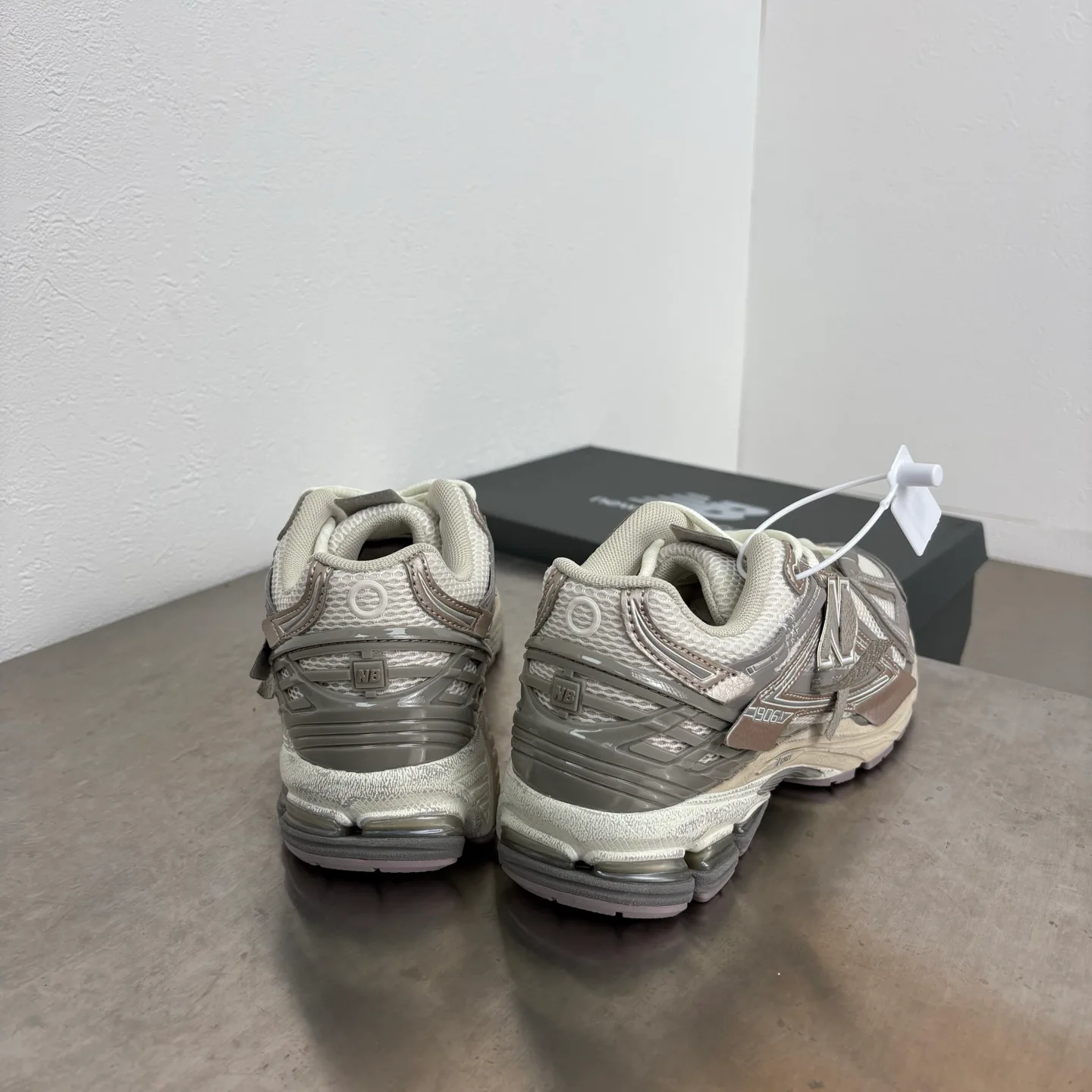 Кроссовки Женские New Balance 19519831