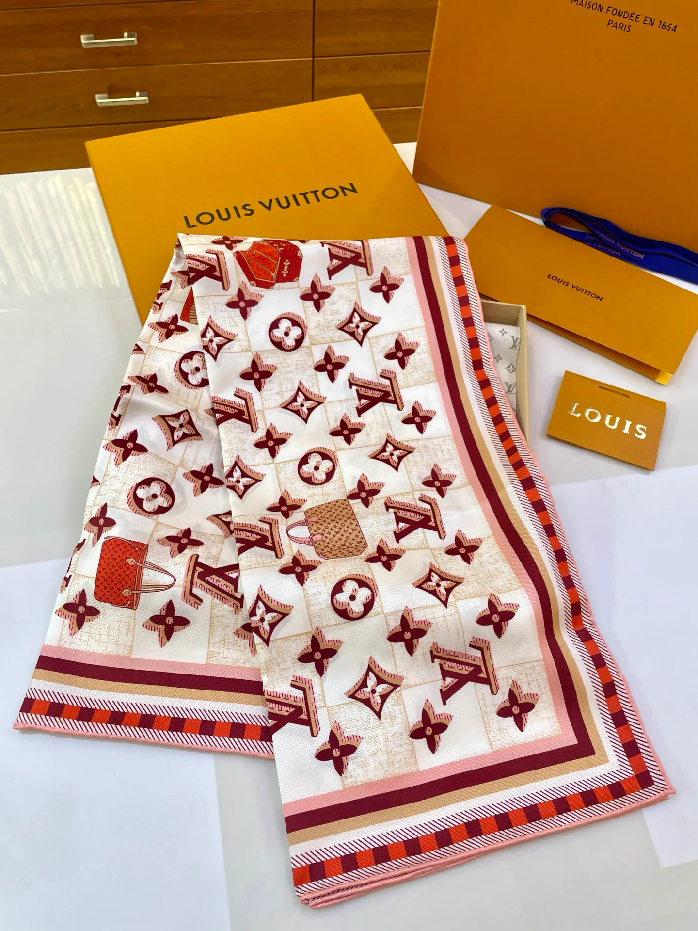 Шарфы Louis Vuitton 1309724