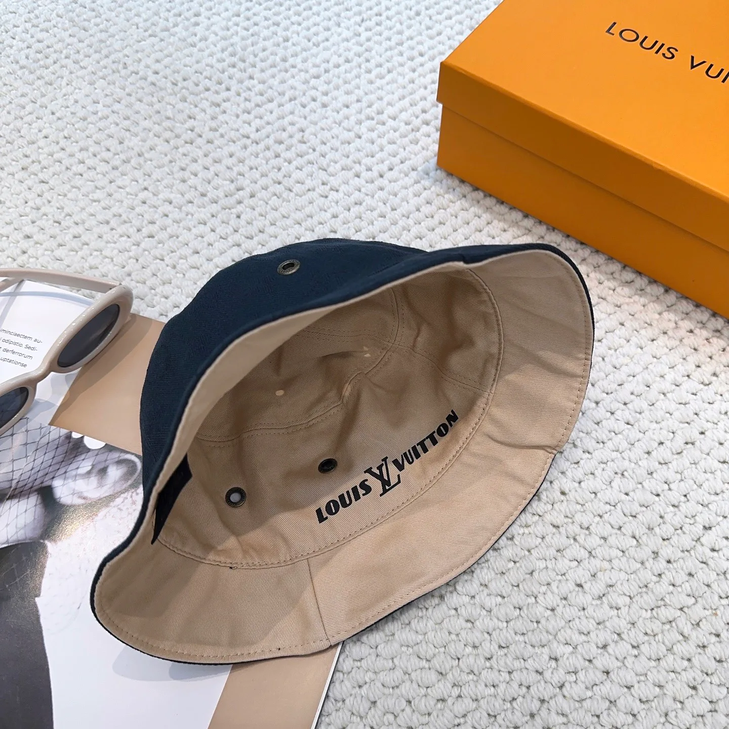 Головные Уборы Louis Vuitton 13294352