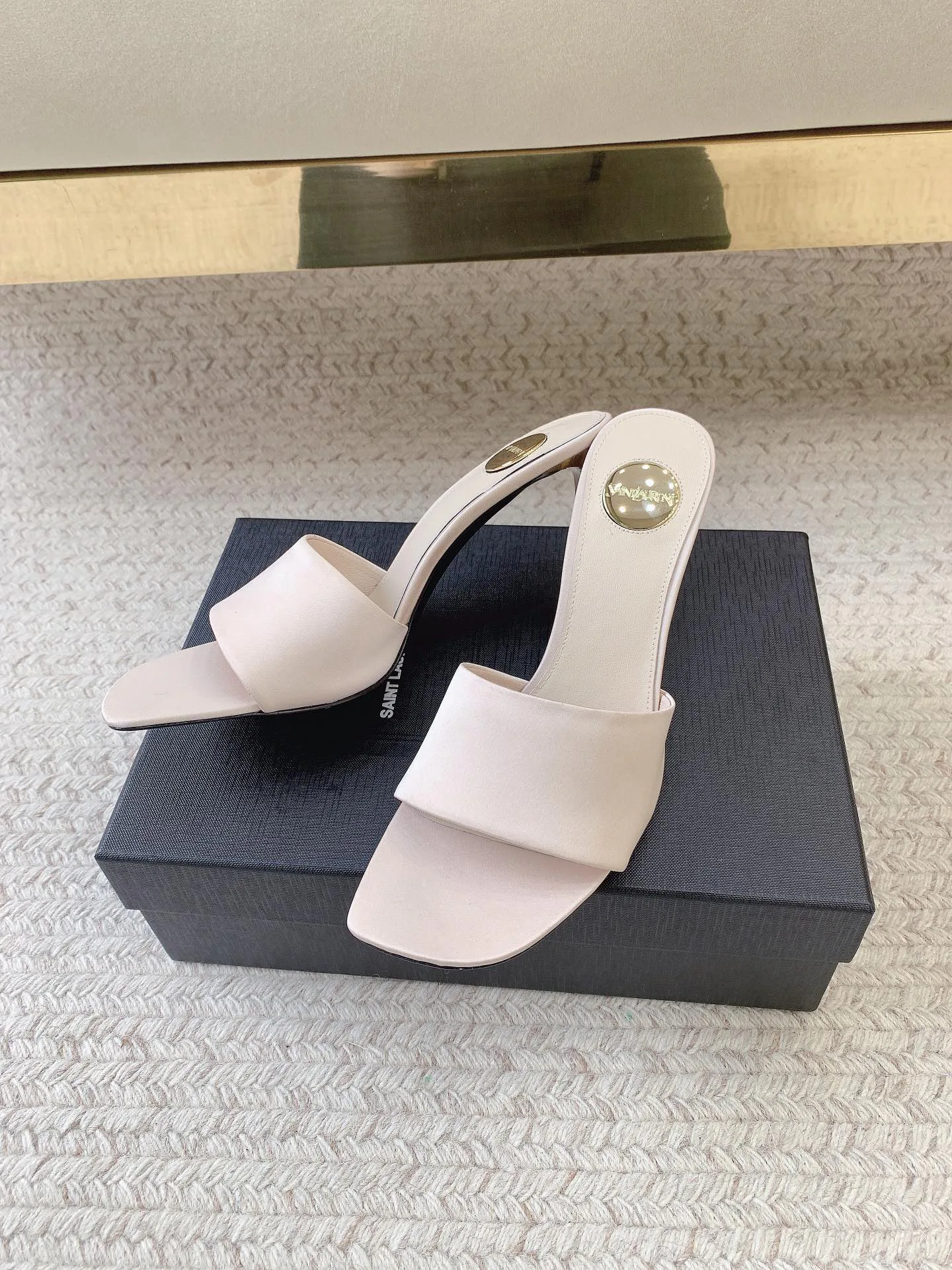 Босоножки Женские Saint Laurent 23834