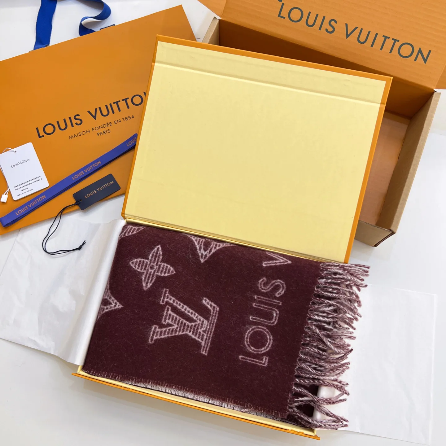 Шарфы Louis Vuitton 1288344