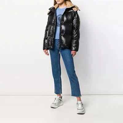 Куртки И Пуховики Женские Moncler 19768477