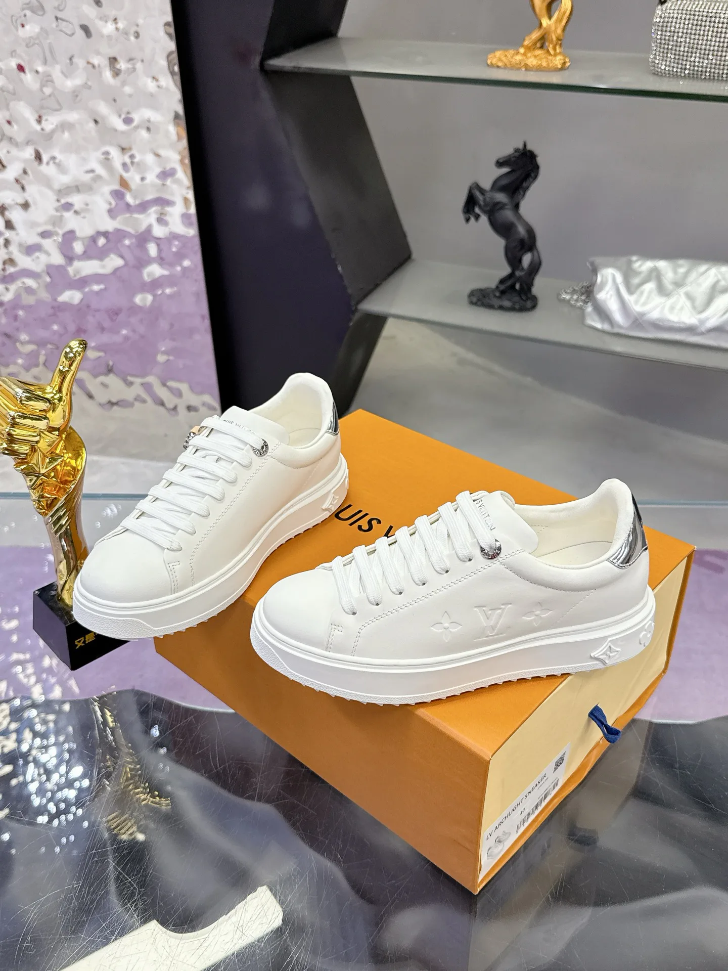 Кеды Женские Louis Vuitton 11554375