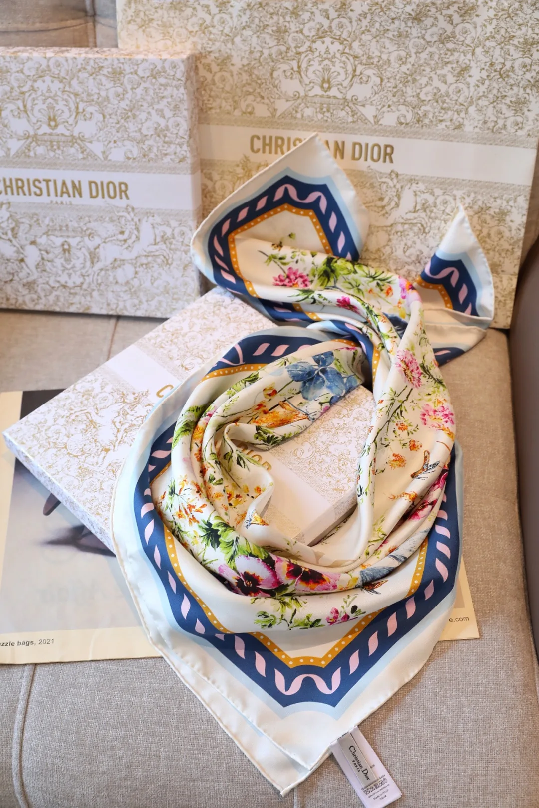 Платки Christian Dior 18093407