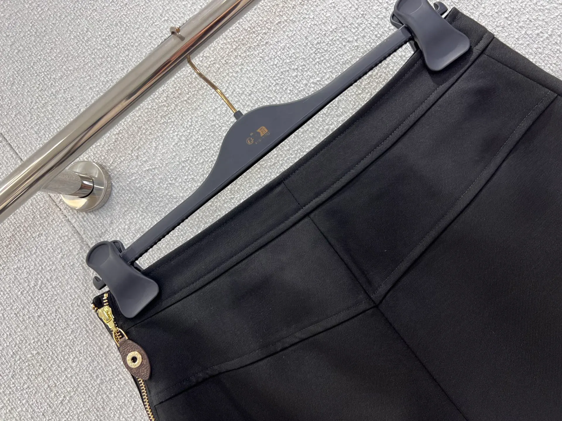 Юбки Женские Louis Vuitton 1217484