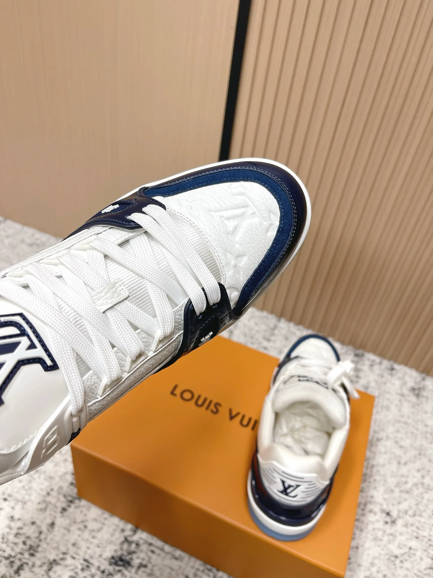 Кроссовки Женские Louis Vuitton 517637