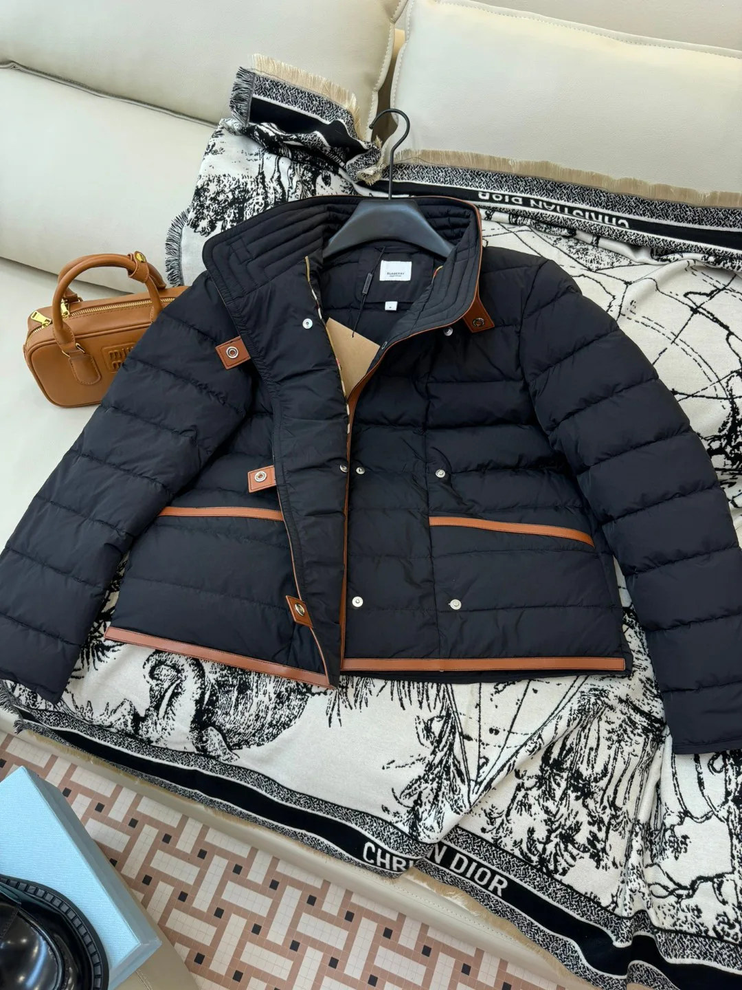 Куртки И Пуховики Женские Burberry 18914855