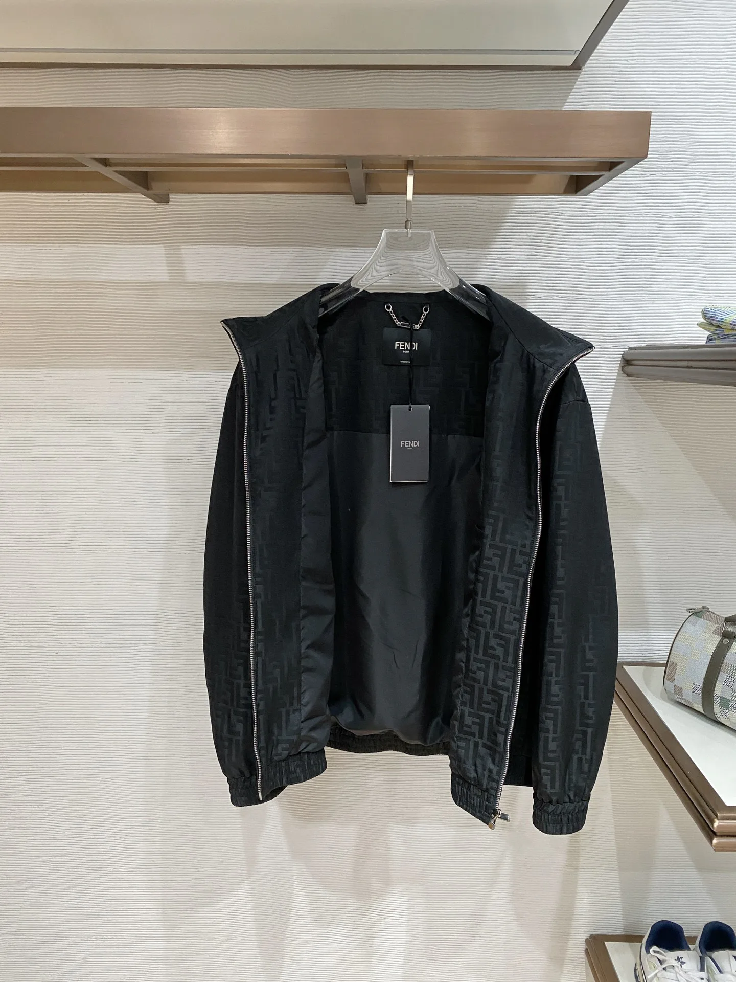Куртки И Пуховики Мужские Fendi 12713482