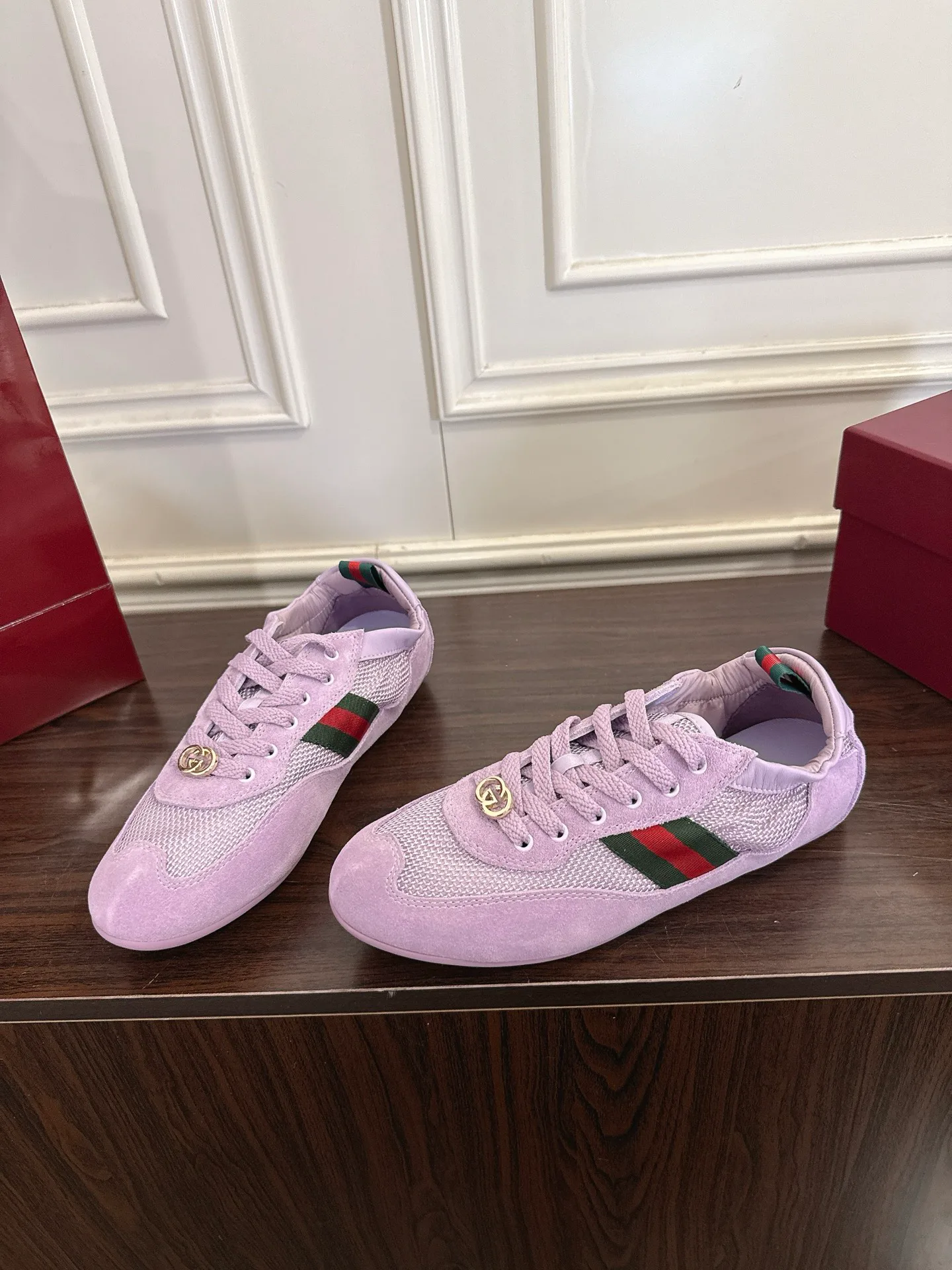Кроссовки Женские Gucci 299738