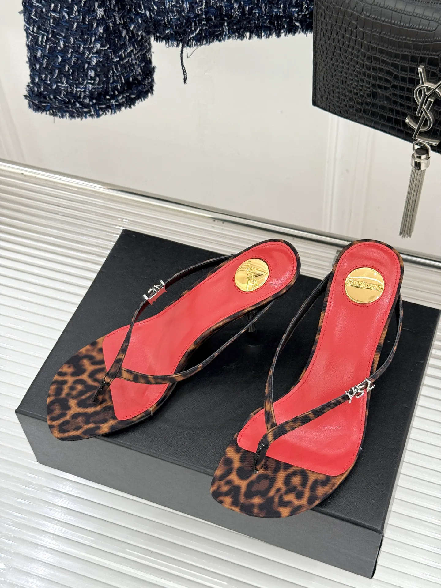 Сандалии Женские Saint Laurent 11871574