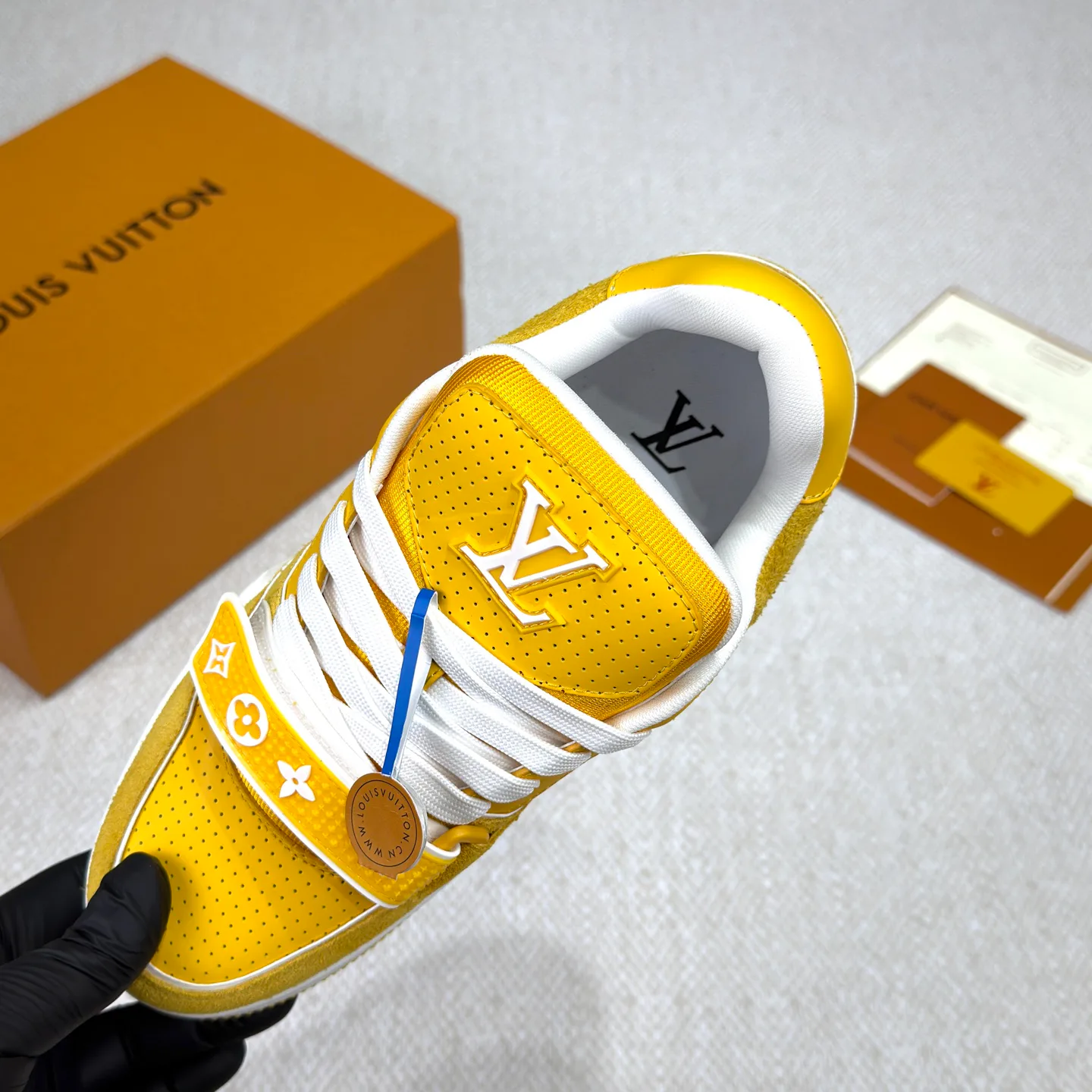 Кроссовки Мужские Louis Vuitton 18892452
