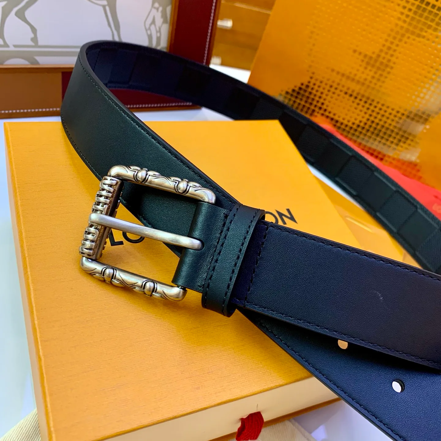 Ремни Louis Vuitton 17638913