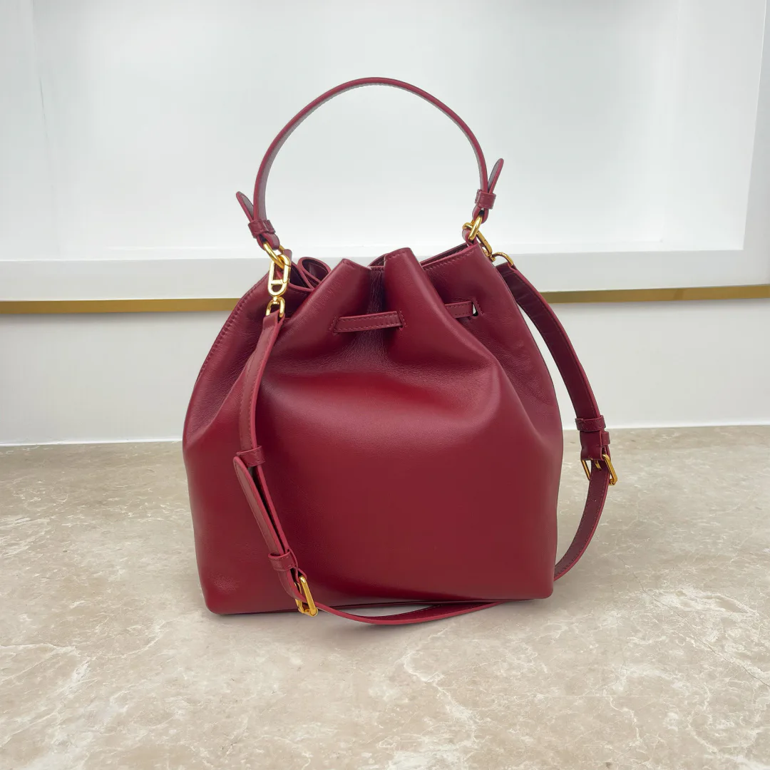 Классические Сумки Женские Christian Dior 18116325