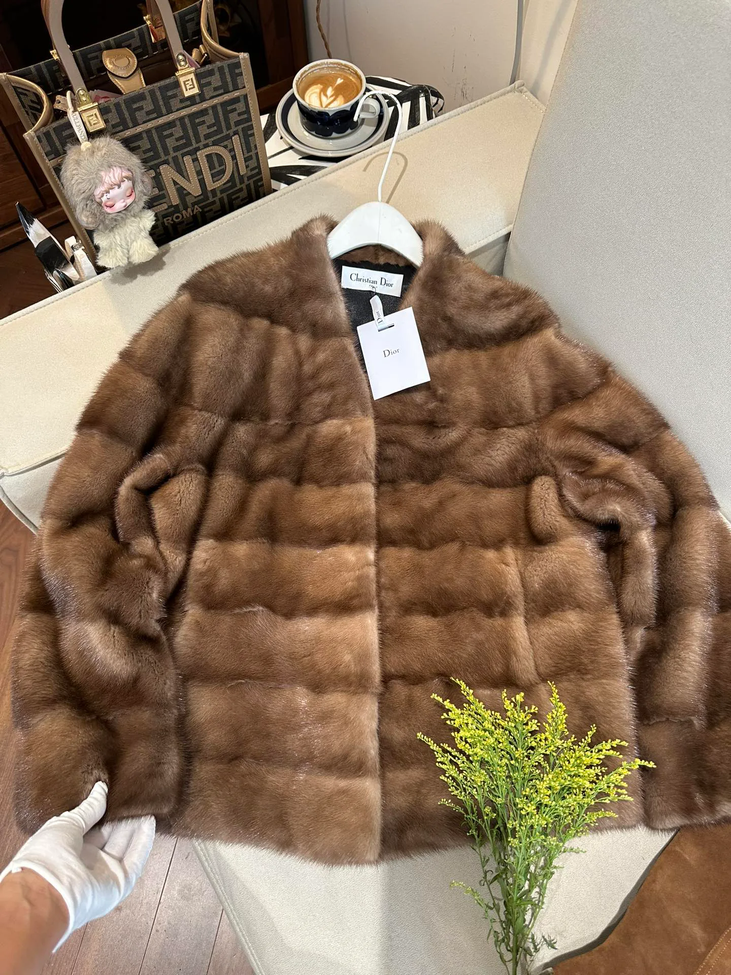 Шубы Женские Christian Dior 560939